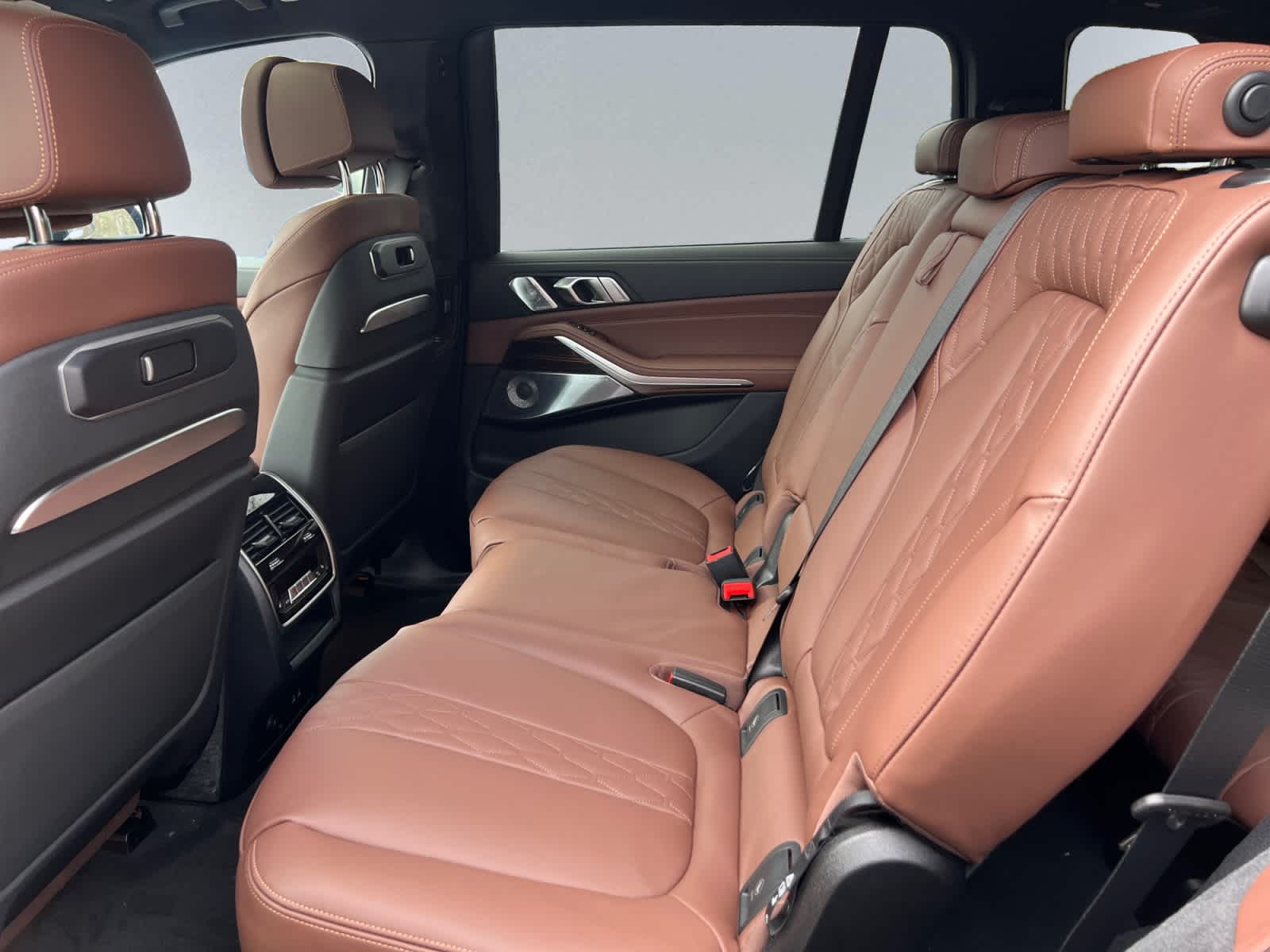 new 2026 BMW X7 car, priced at $128,055