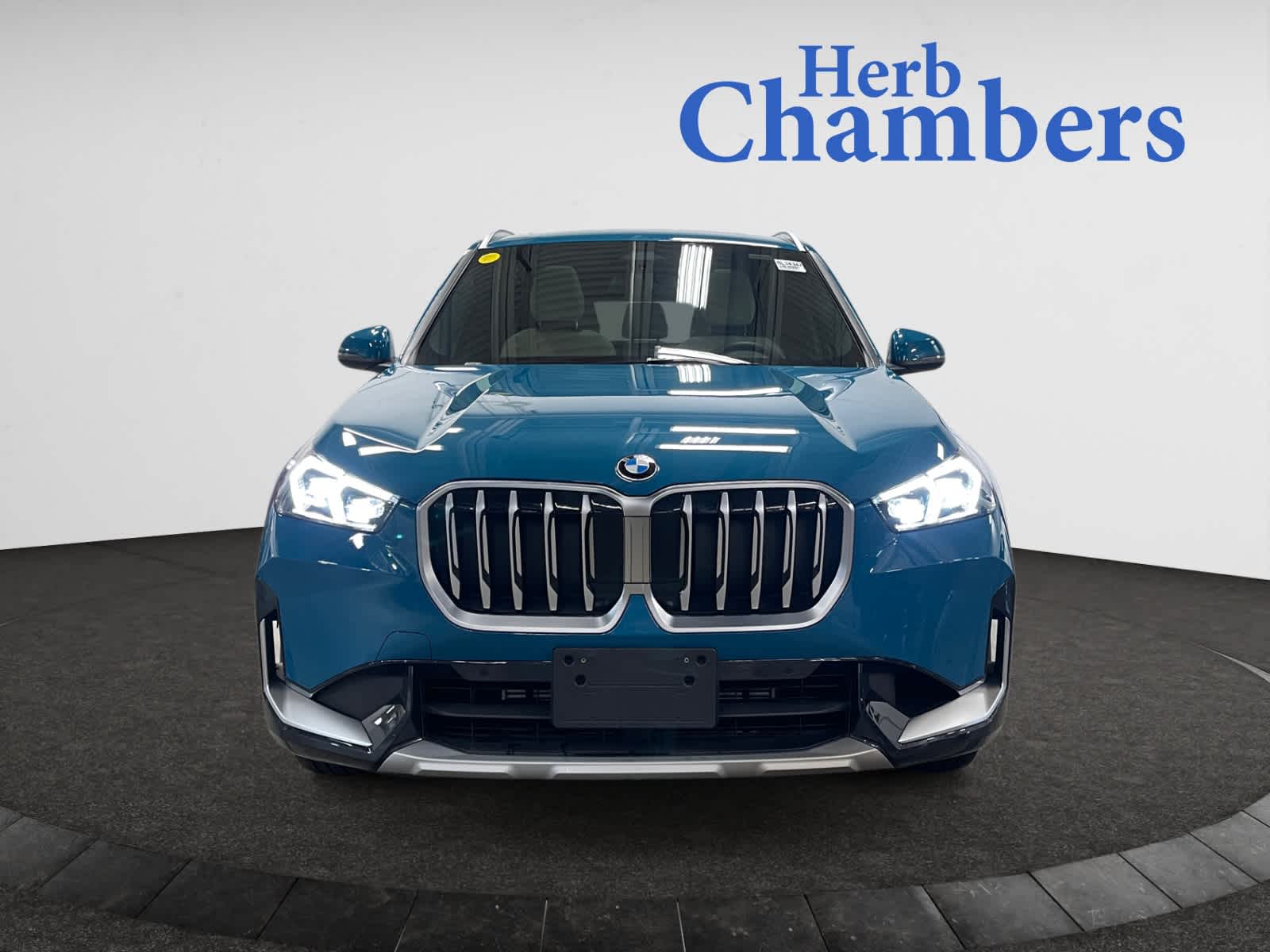 2025 Bmw X1 XDrive28i photo 2