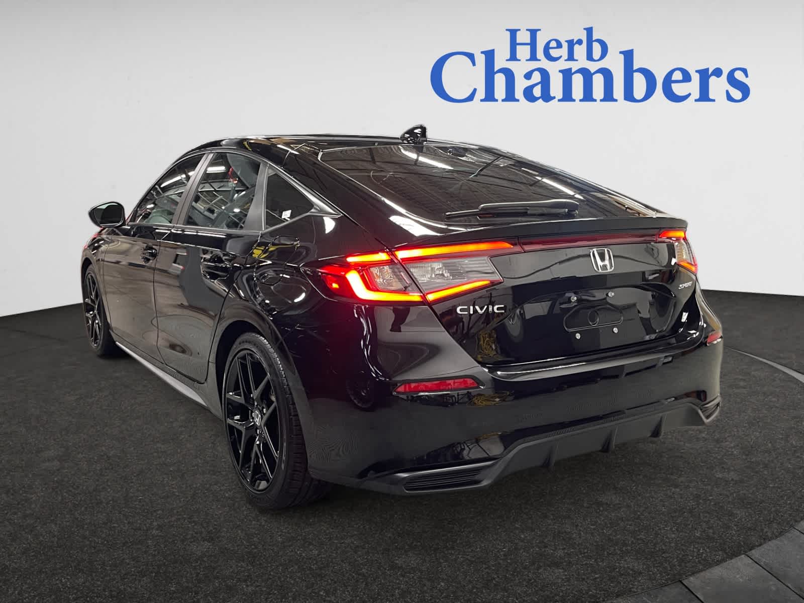 2024 Honda Civic Sport Hatchback photo 4