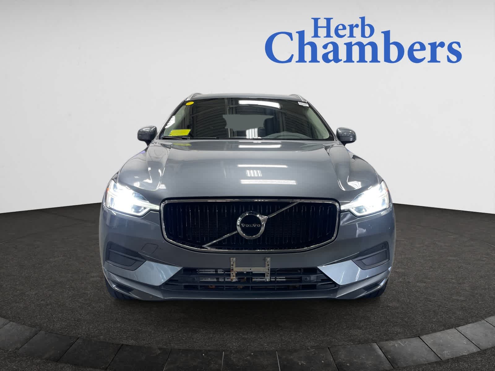 2019 Volvo XC60 T6 Momentum photo 2