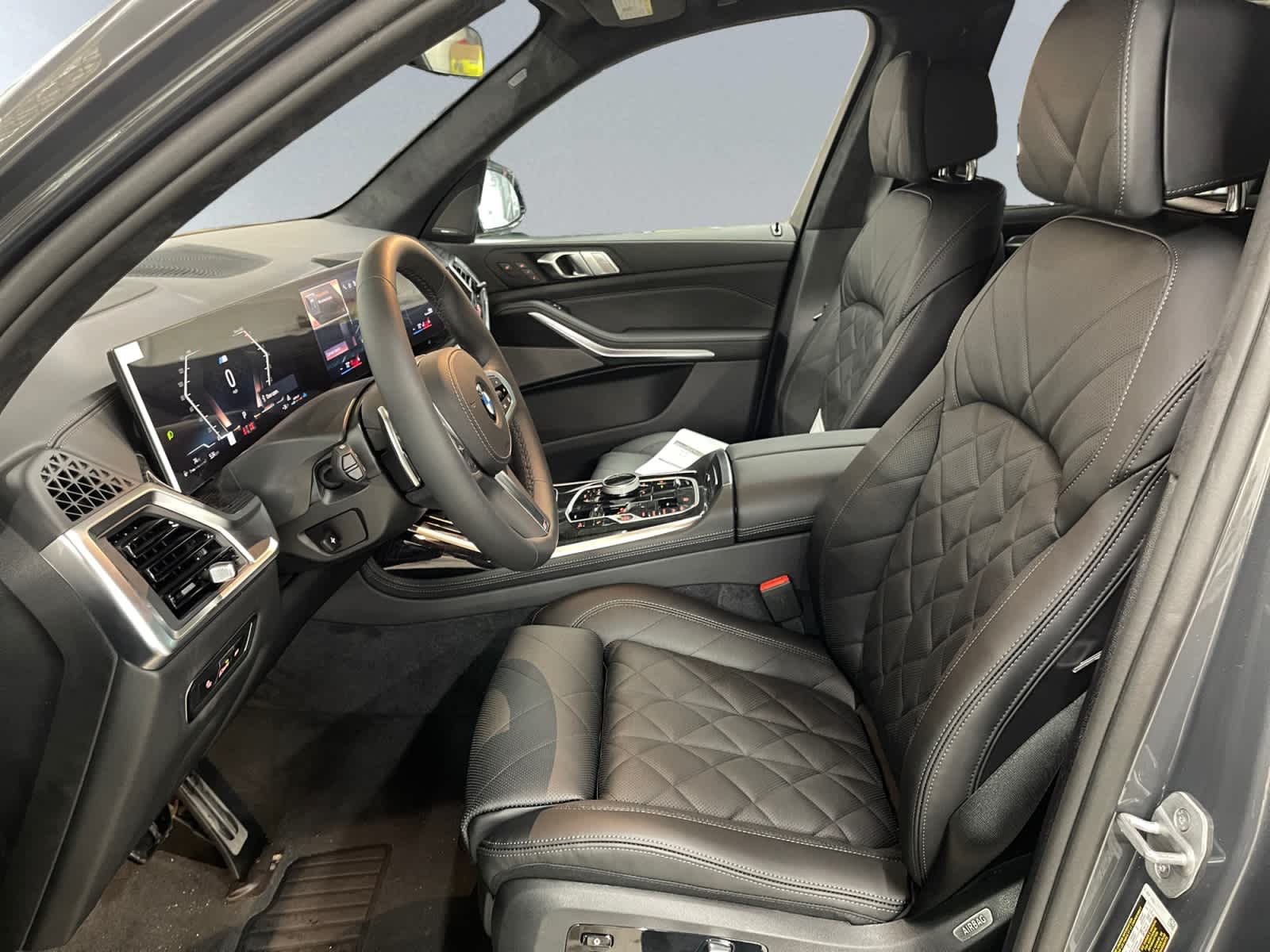 new 2026 BMW X7 car, priced at $103,805