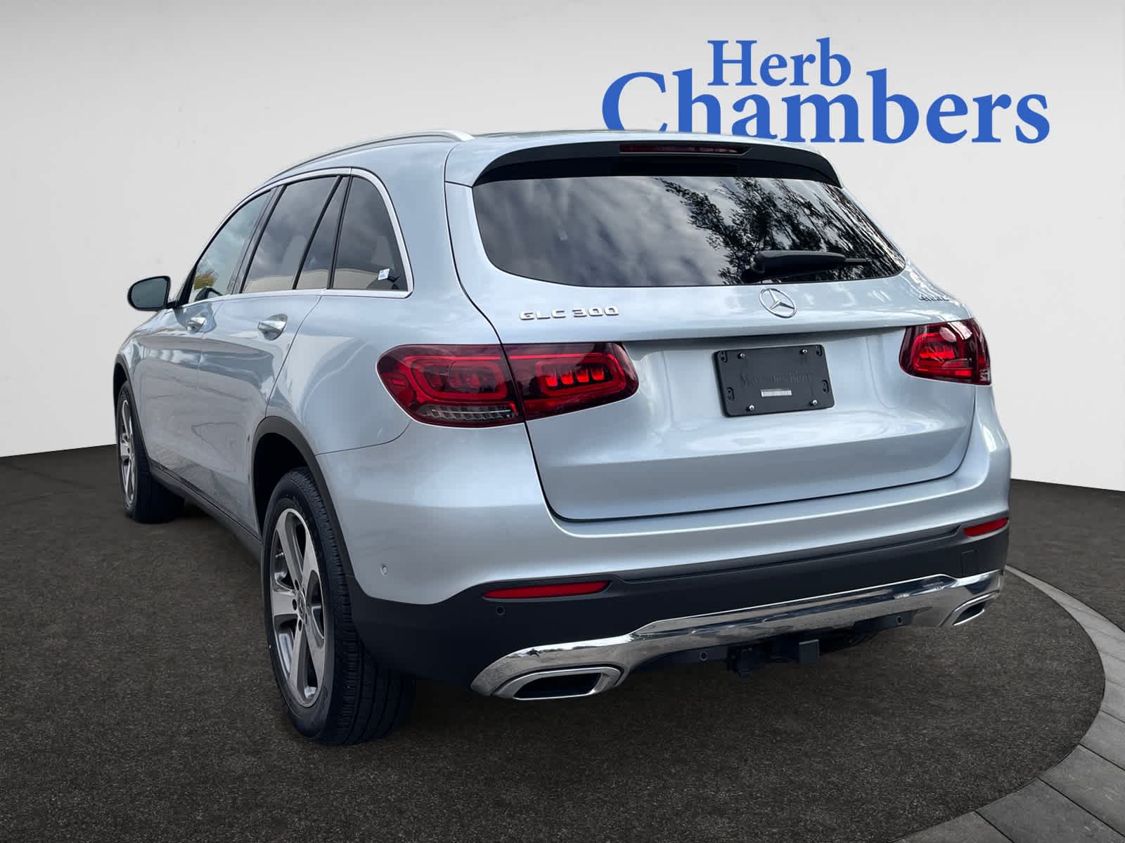 2022 Mercedes Benz GLC 300 4MATIC photo 3