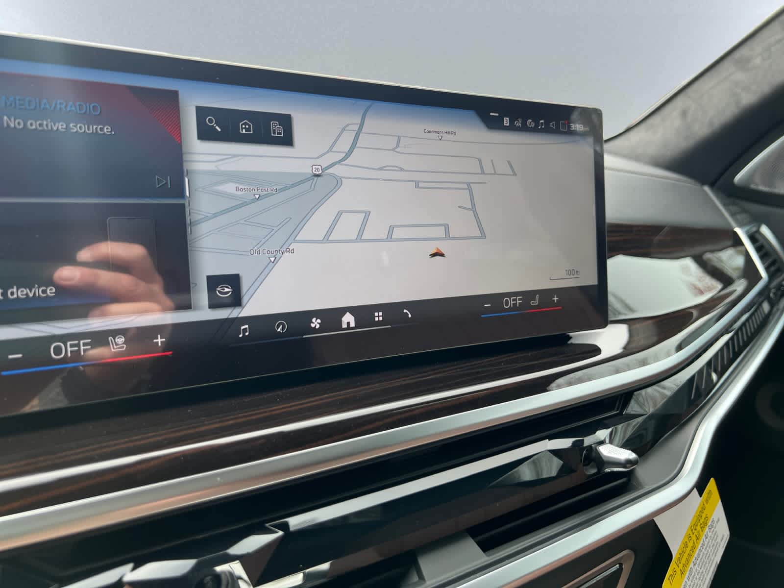 new 2026 BMW X7 car, priced at $128,055