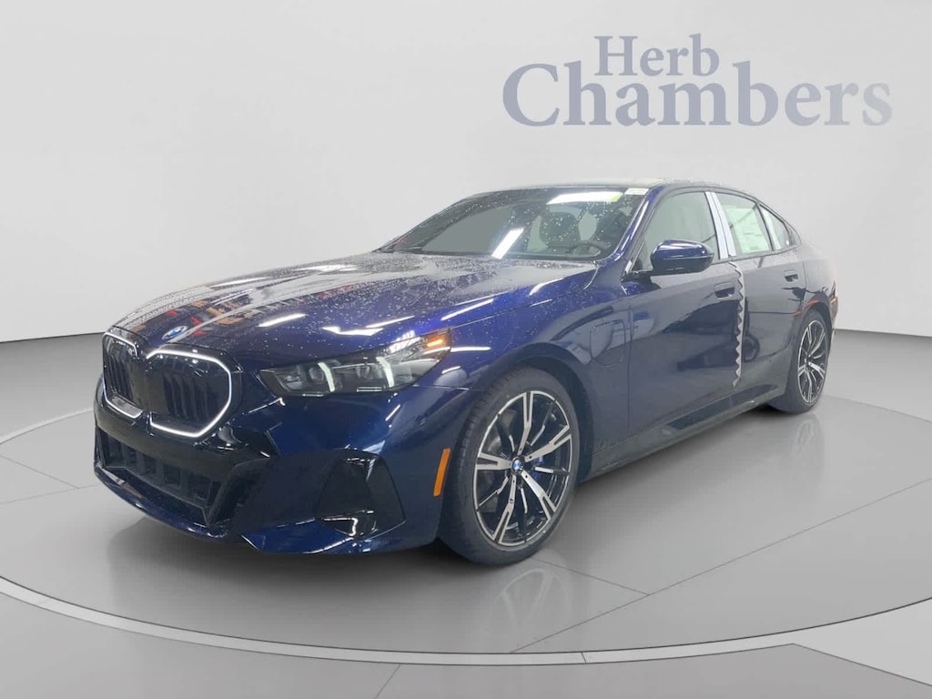 New 2027 BMW 550e 550e xDrive Sedan