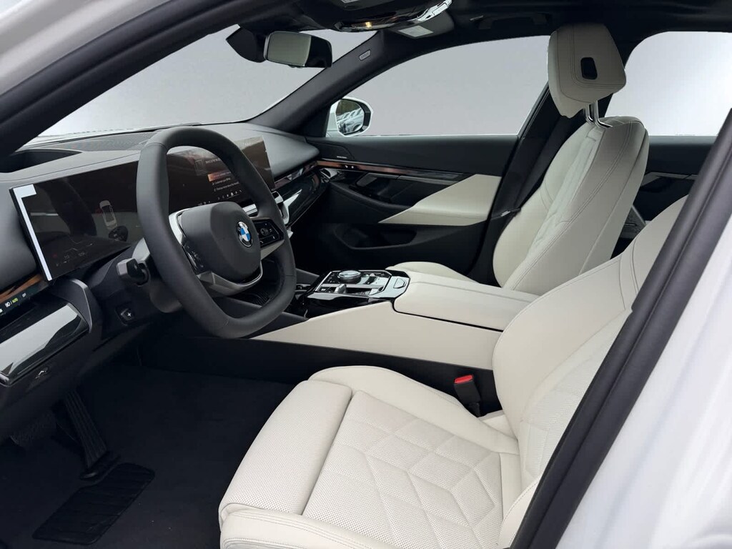Used 2026 BMW 530i xDrive Sedan