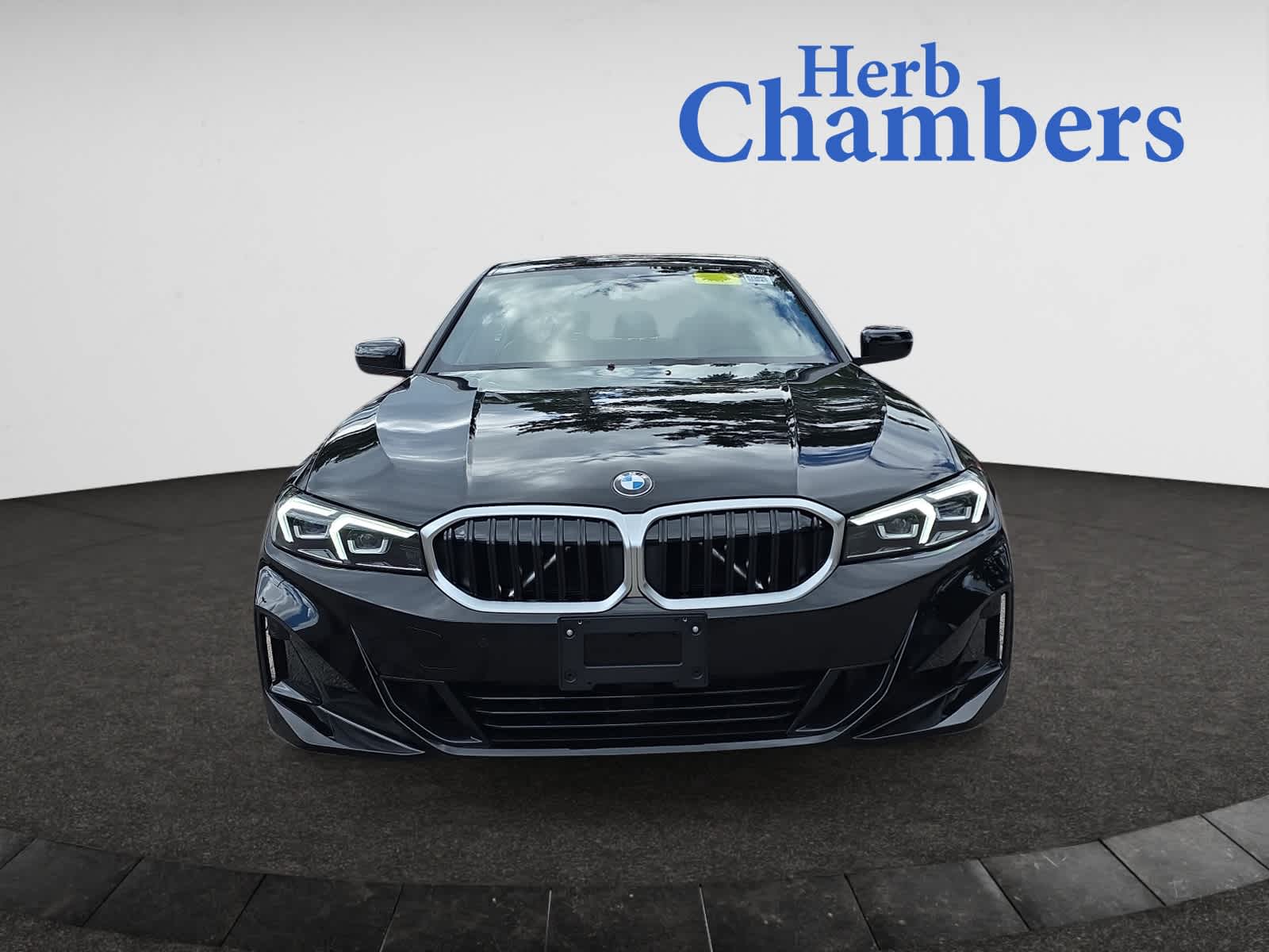 2025 Bmw 330i xDrive photo 2