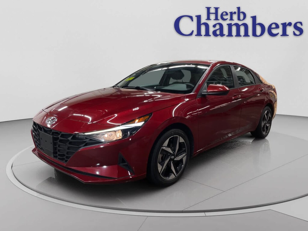 Used 2023 Hyundai Elantra SEL Sedan