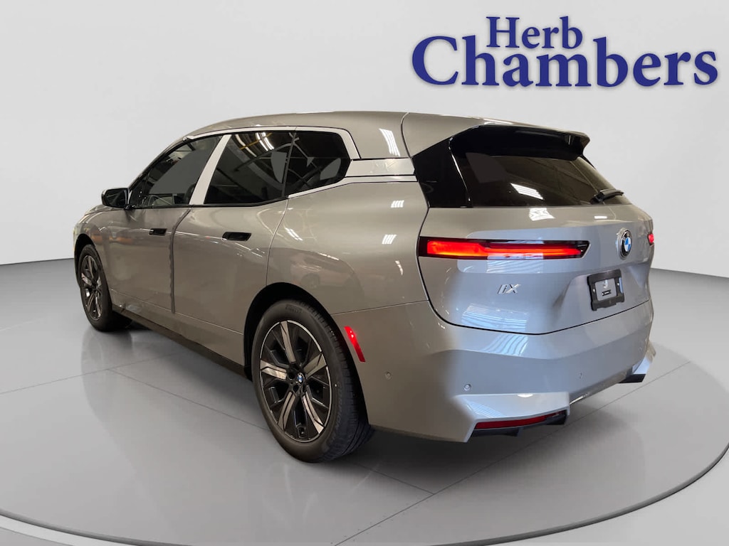 New 2026 BMW iX xDrive45 SUV