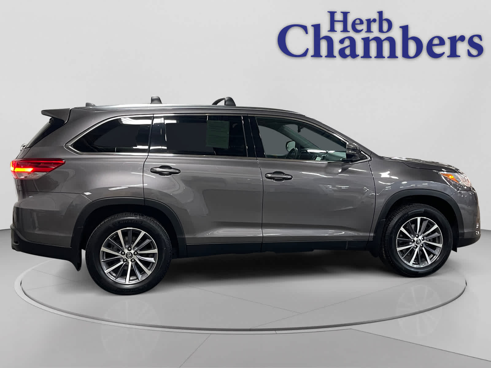 used 2019 Toyota Highlander car, priced at $25,497