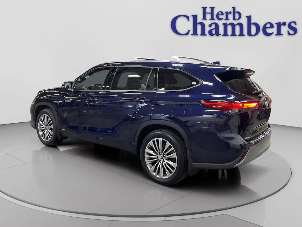 Used 2021 Toyota Highlander Hybrid Platinum SUV