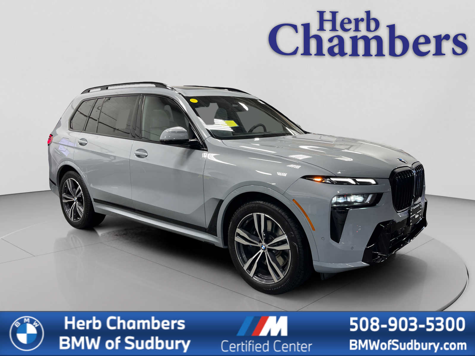 2025 BMW X7 40i's photo