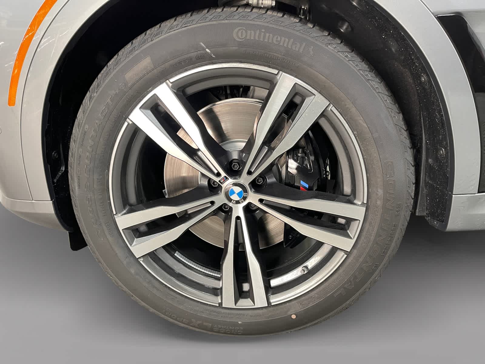 new 2026 BMW X7 car, priced at $121,915