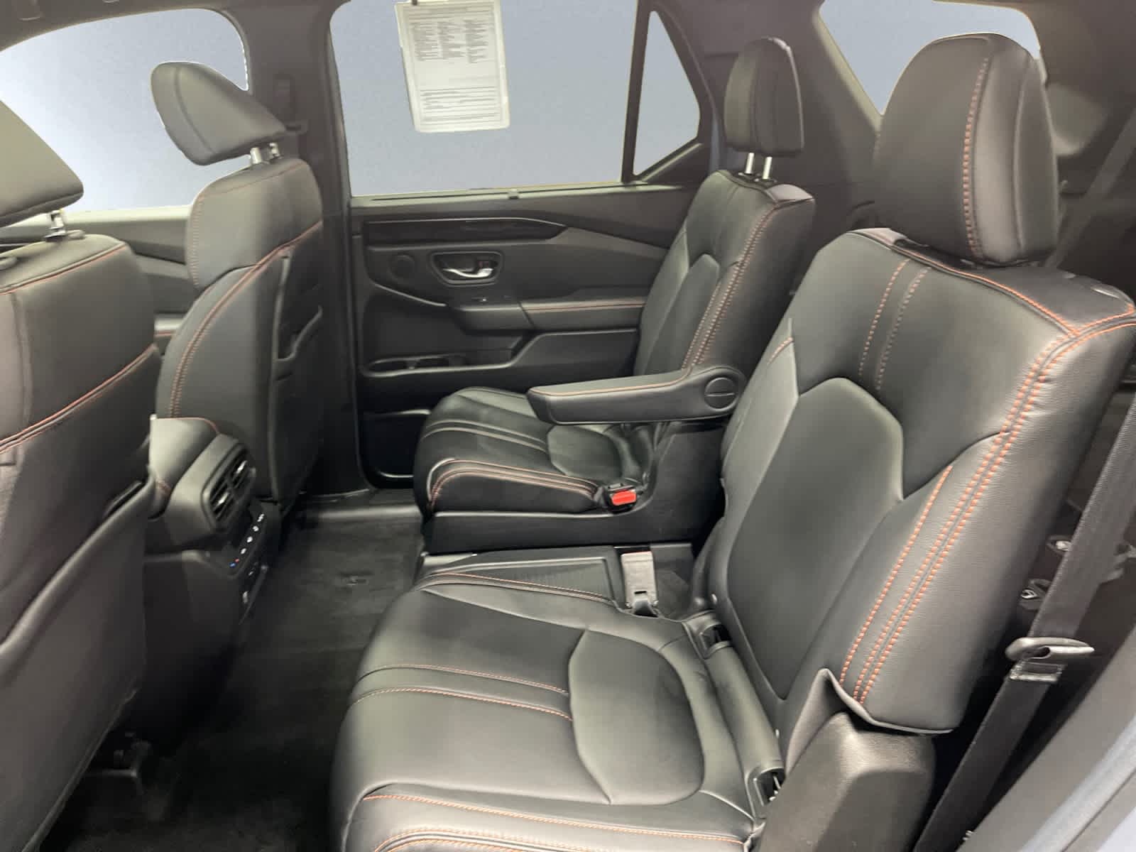 used 2025 Honda Pilot car, priced at $39,497
