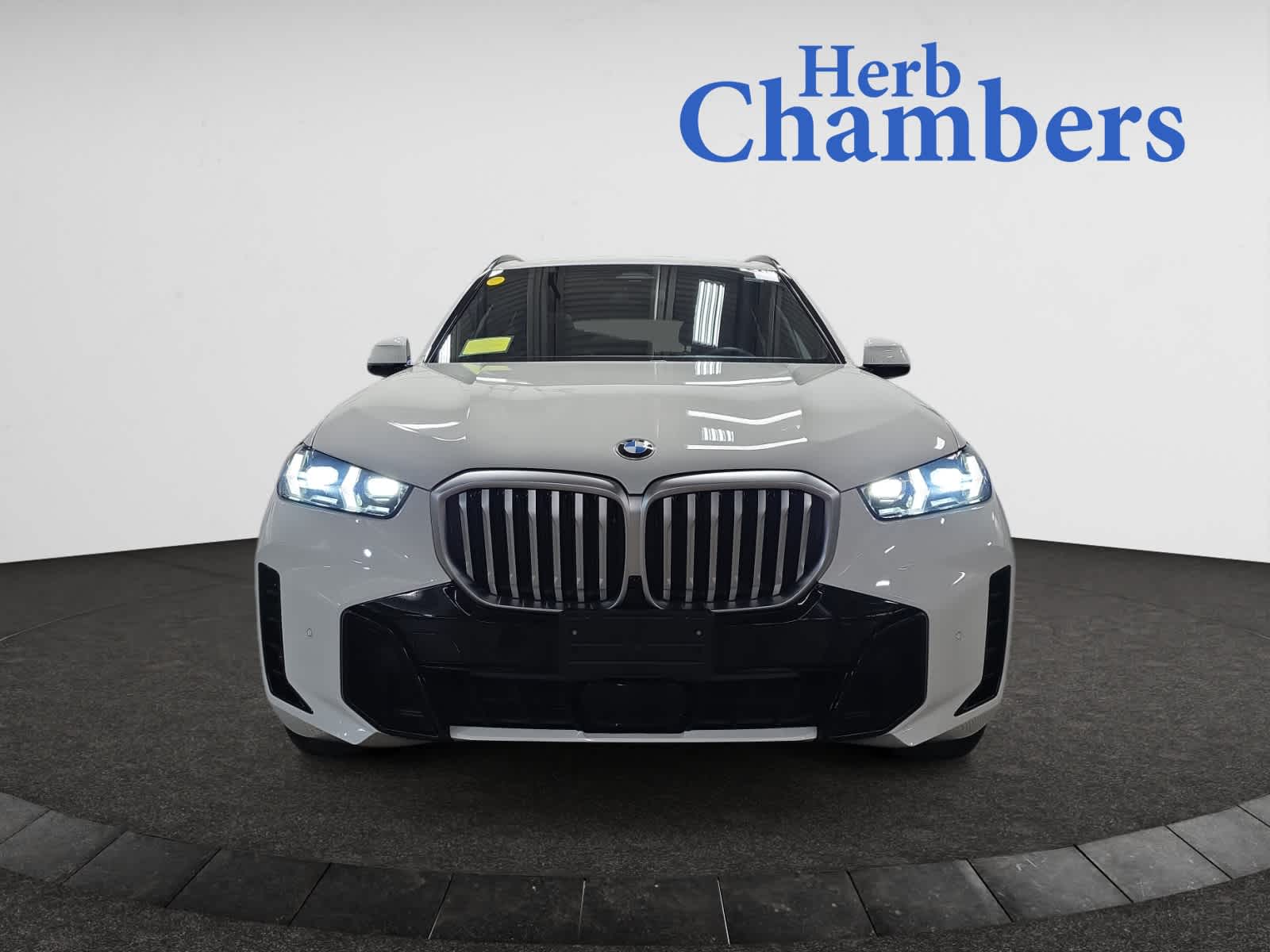 2025 Bmw X5 xDrive40i photo 2