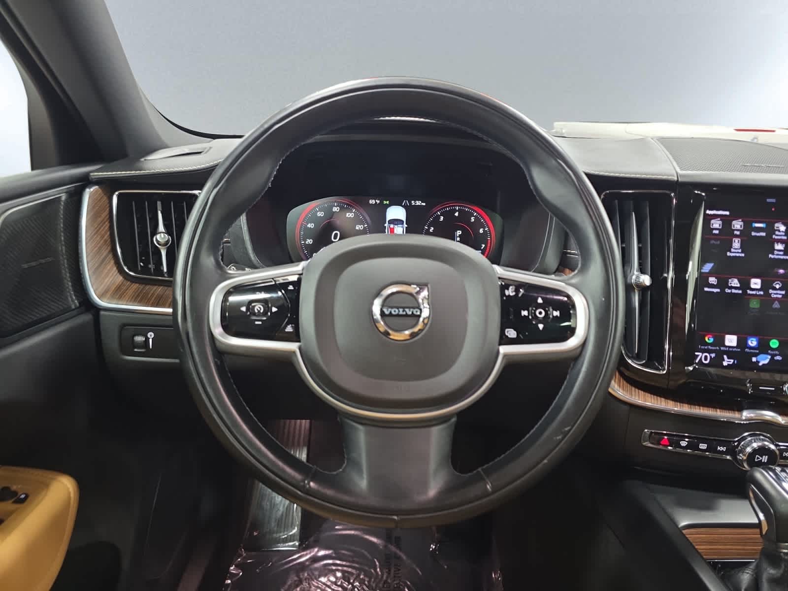 used 2021 Volvo XC60 car, priced at $22,997