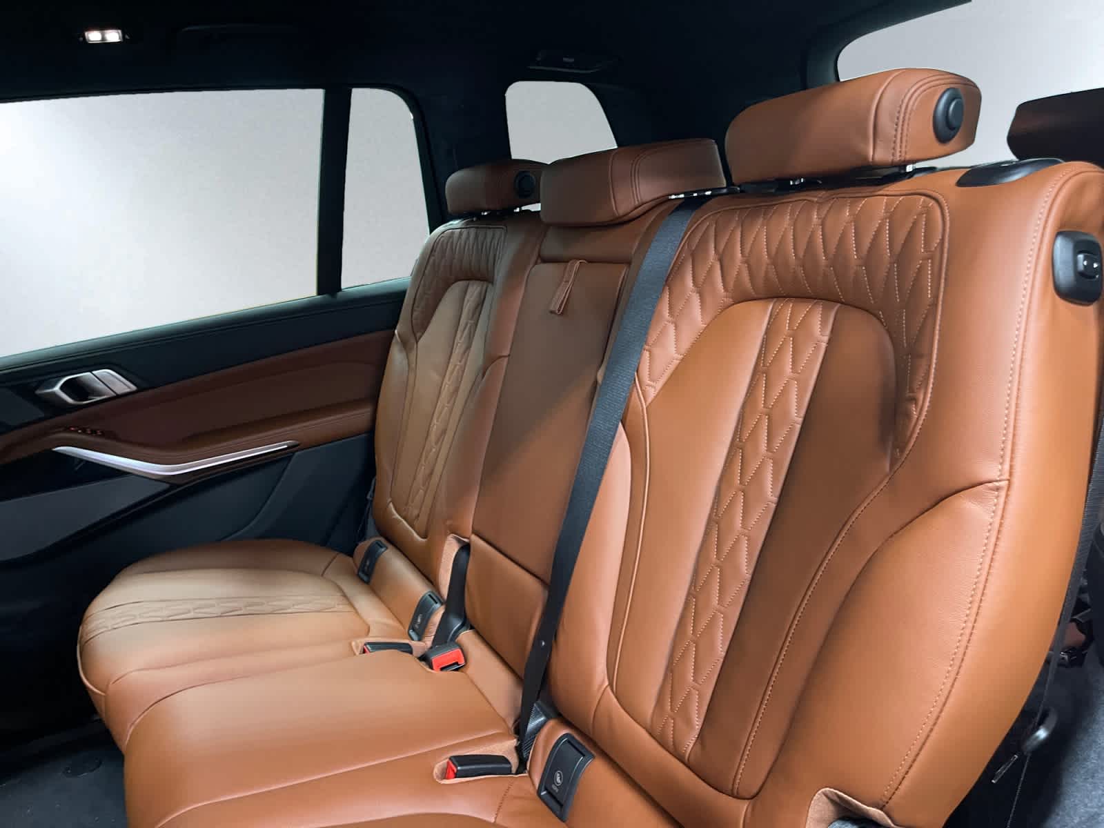 new 2027 BMW X7 car, priced at $124,730