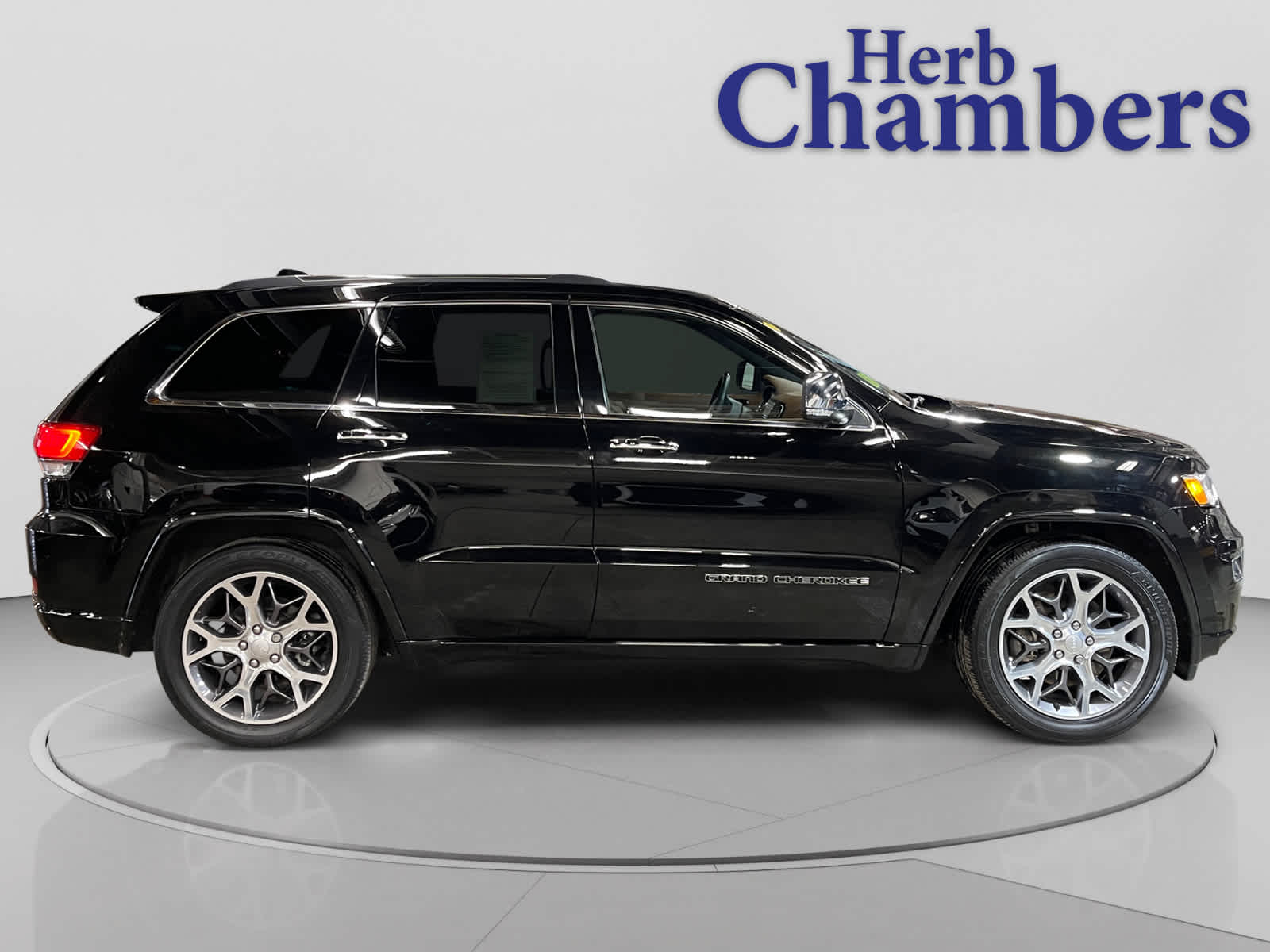 used 2021 Jeep Grand Cherokee car, priced at $30,497