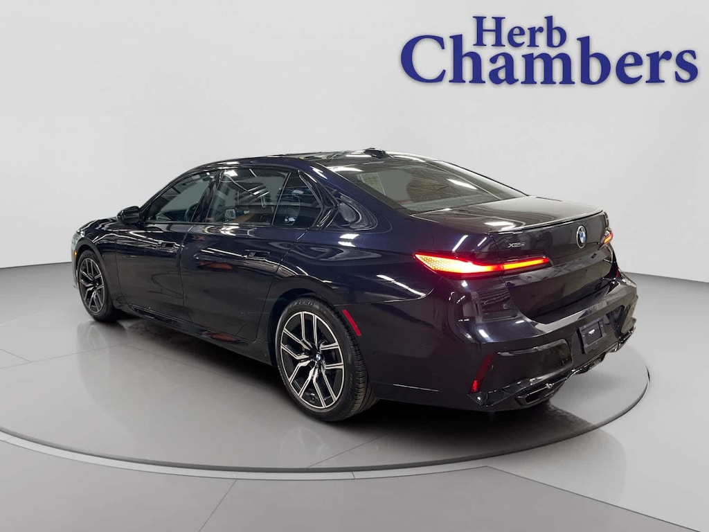 Certified 2023 BMW 760i xDrive Sedan