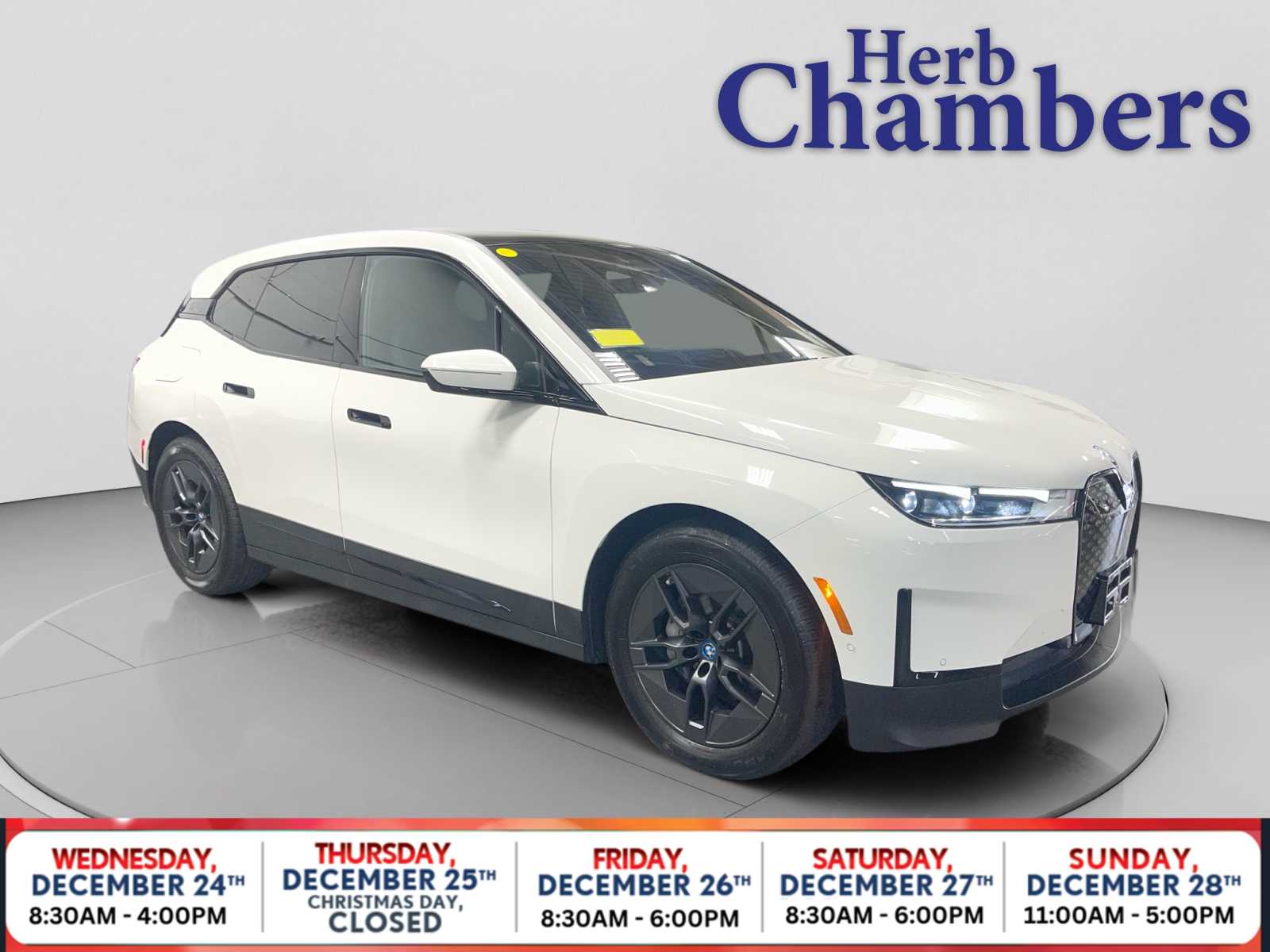 2023 BMW iX Base's photo