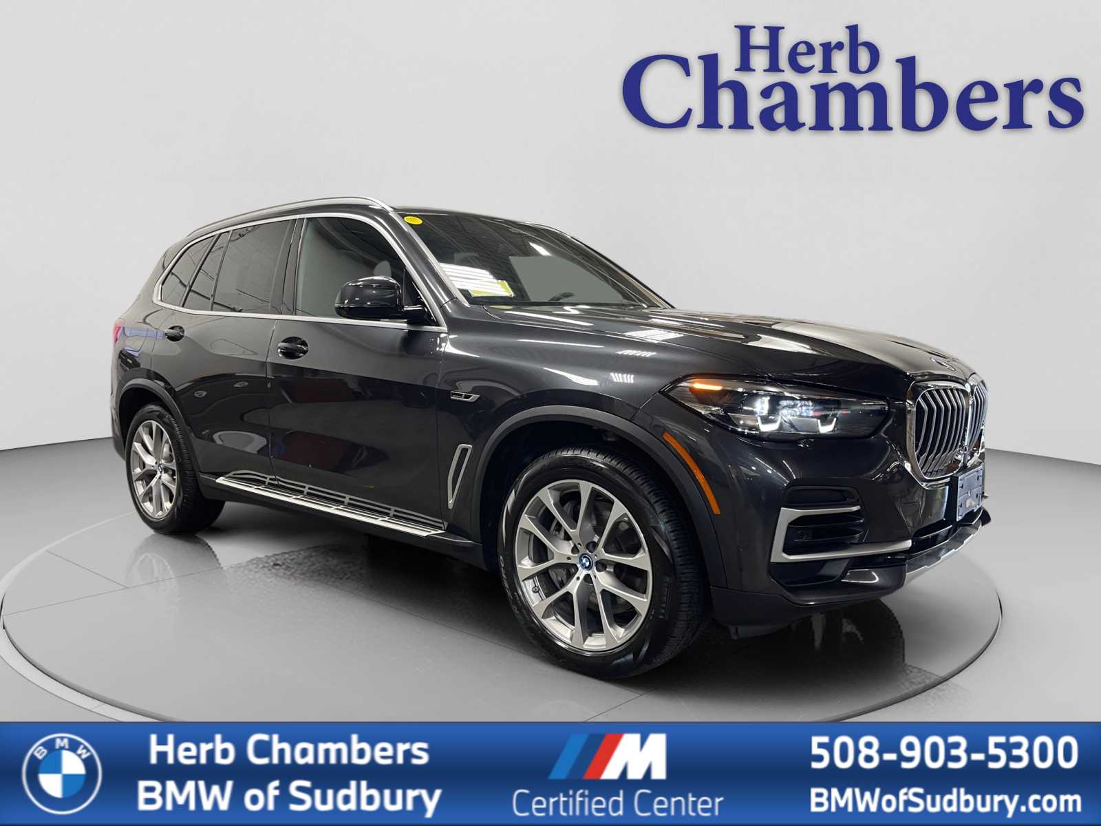 2022 BMW X5 xDrive45e's photo