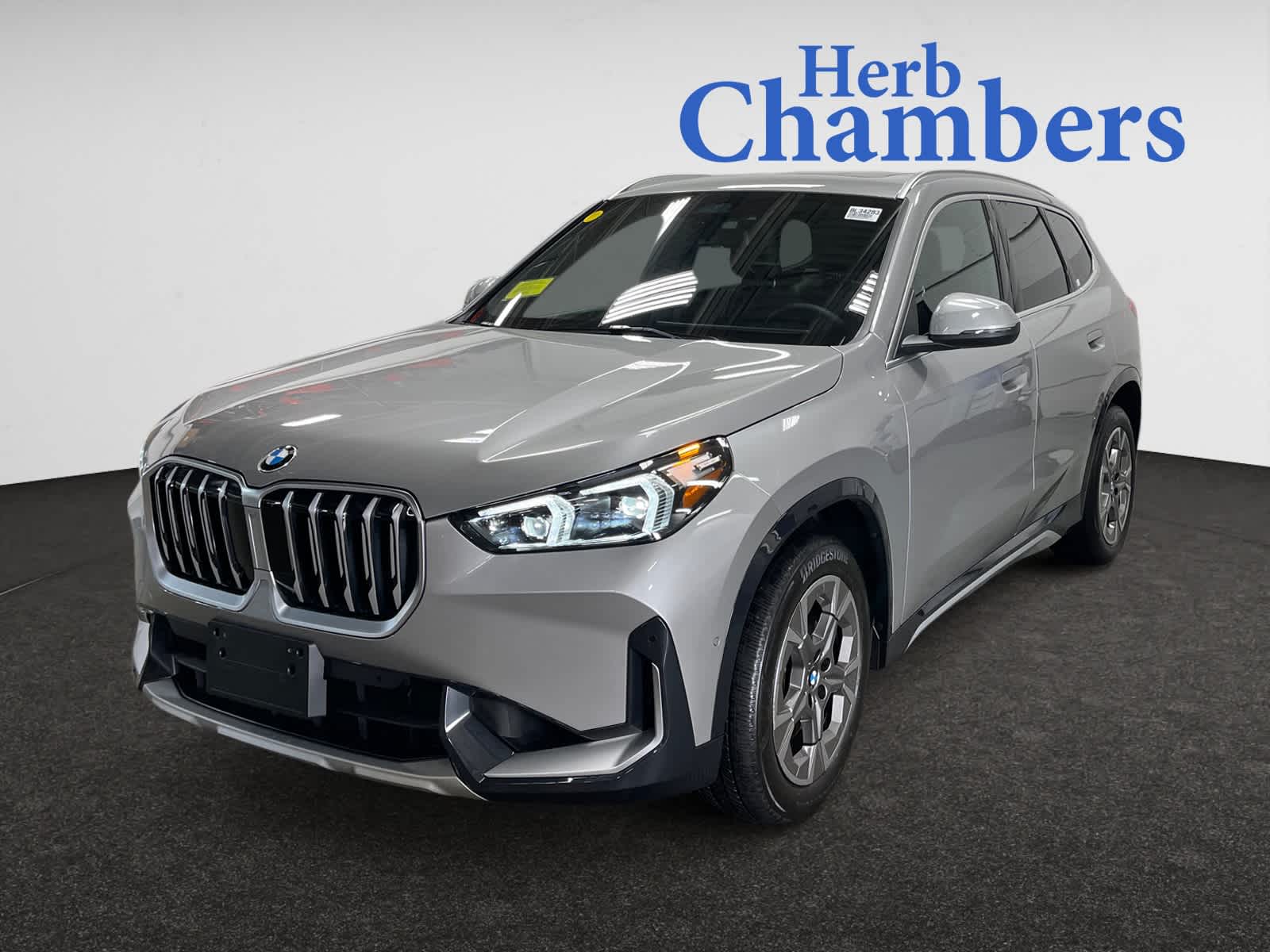 2025 Bmw X1 XDrive28i photo 2