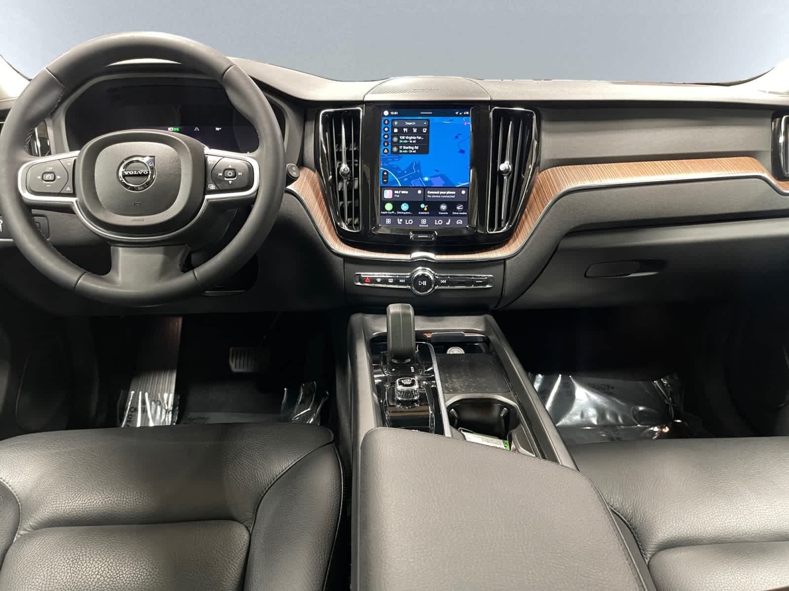 used 2022 Volvo XC60 car, priced at $22,497