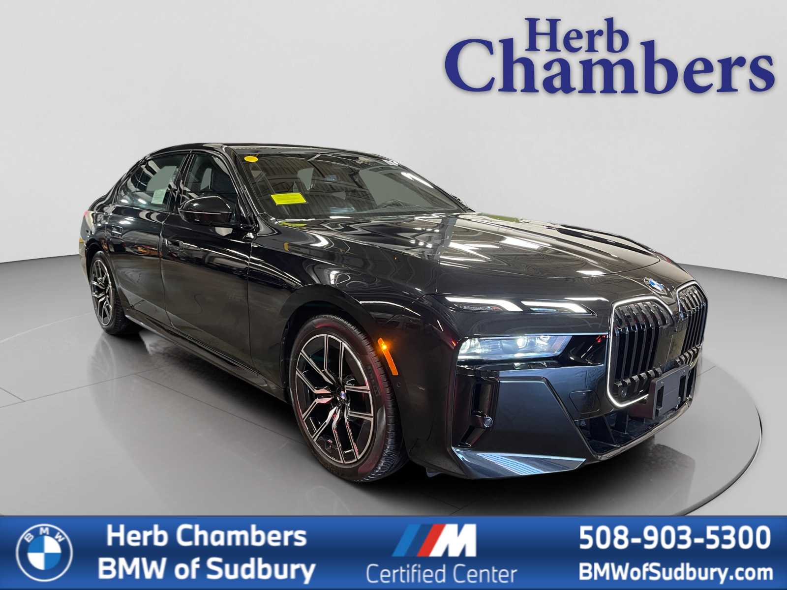 2025 BMW 7 Series 740i's photo