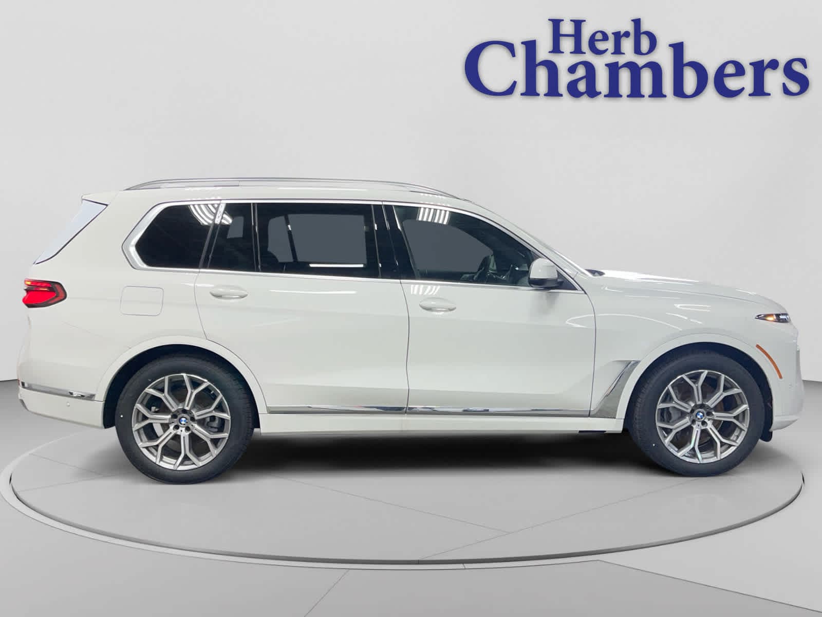 new 2026 BMW X7 car, priced at $95,800