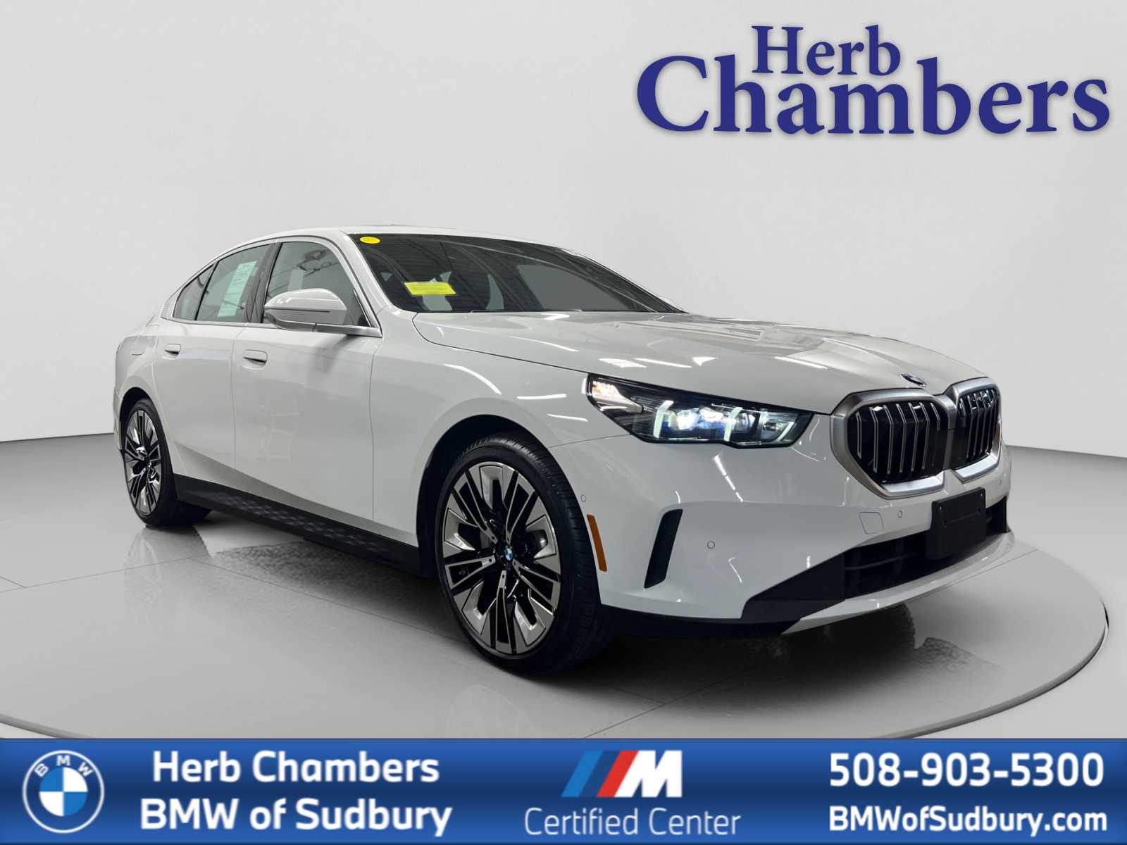 2026 BMW 5 Series 530i xDrive Sedan's photo