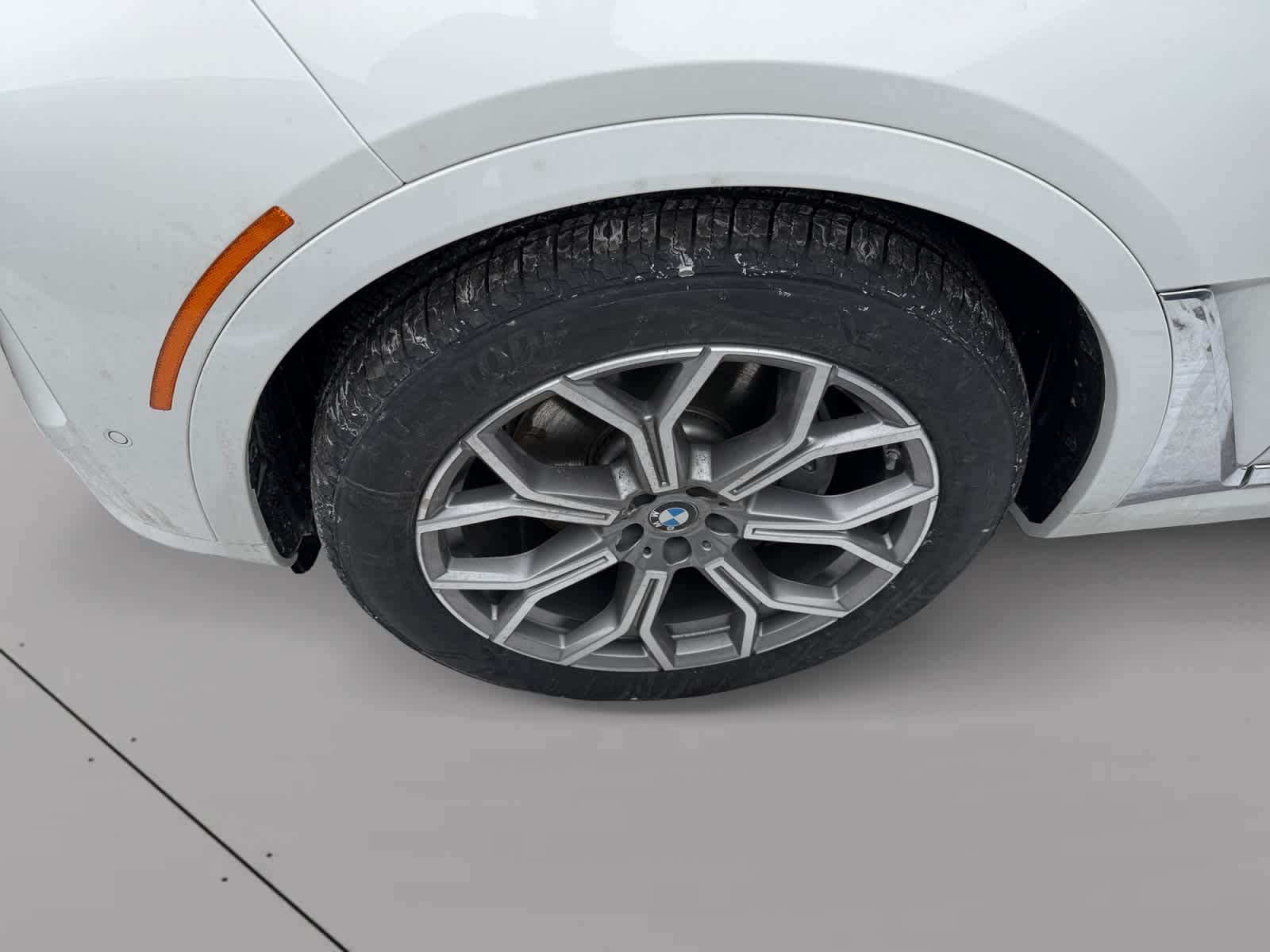 new 2026 BMW X7 car, priced at $95,800