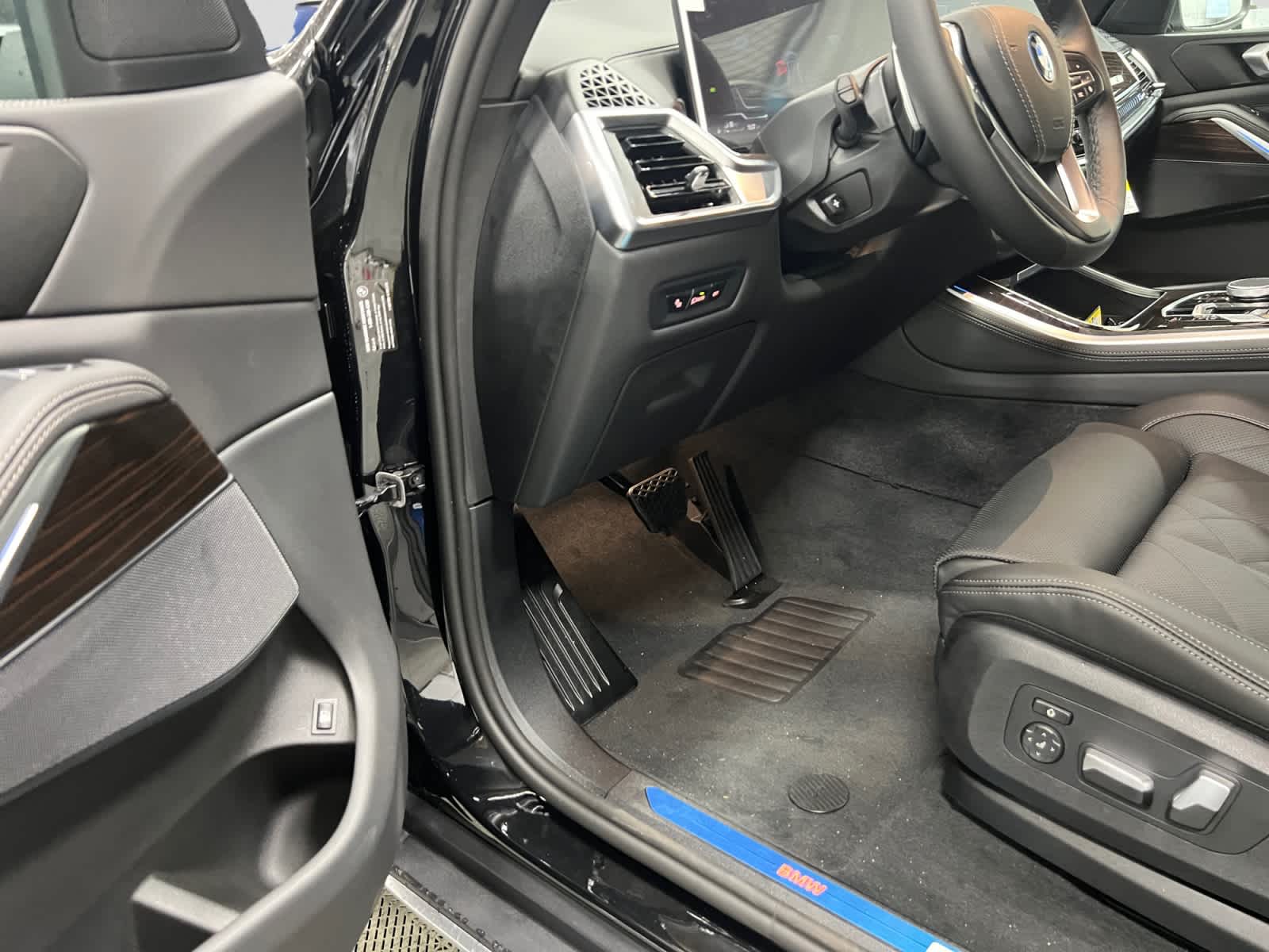 new 2026 BMW X5 PHEV car, priced at $78,675