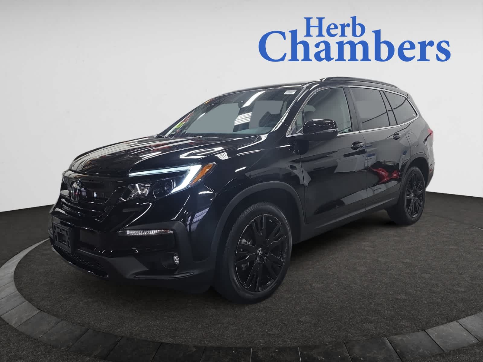 2021 Honda Pilot Special Edition photo 3