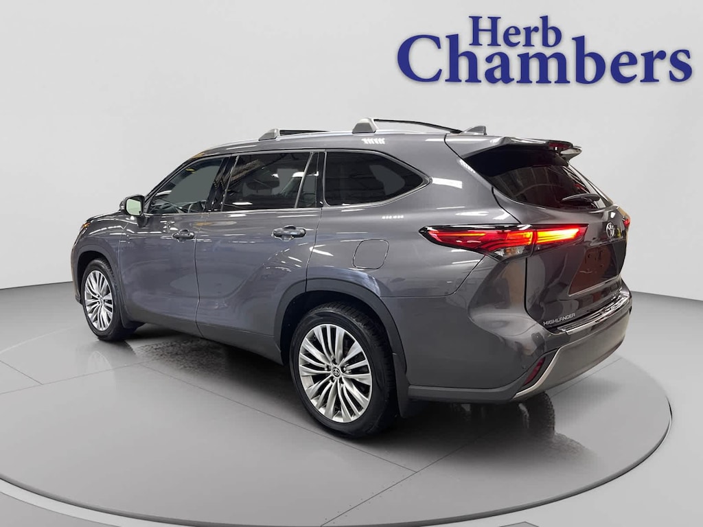 Used 2022 Toyota Highlander Platinum SUV