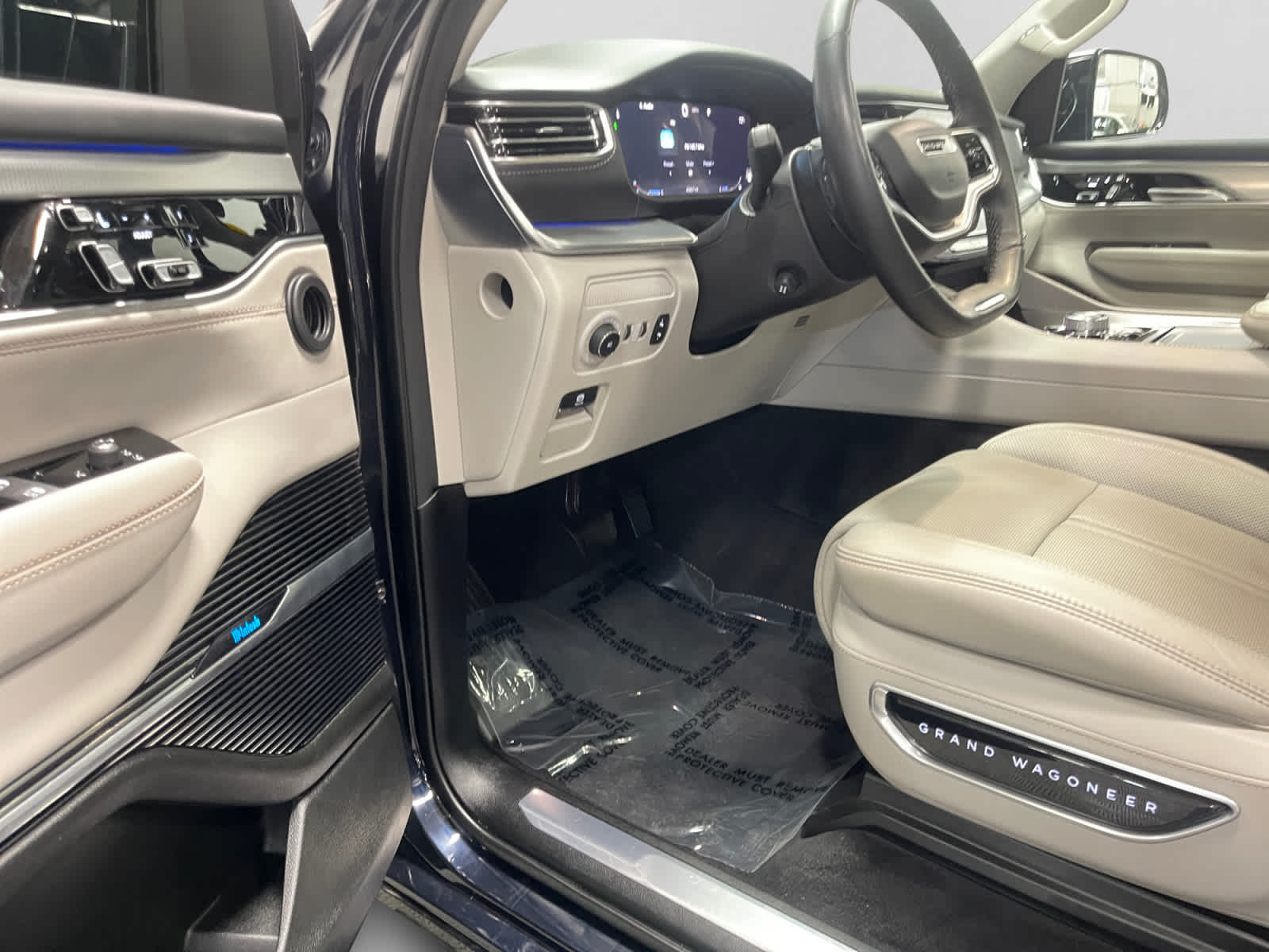 used 2023 Jeep Grand Wagoneer L car, priced at $47,497