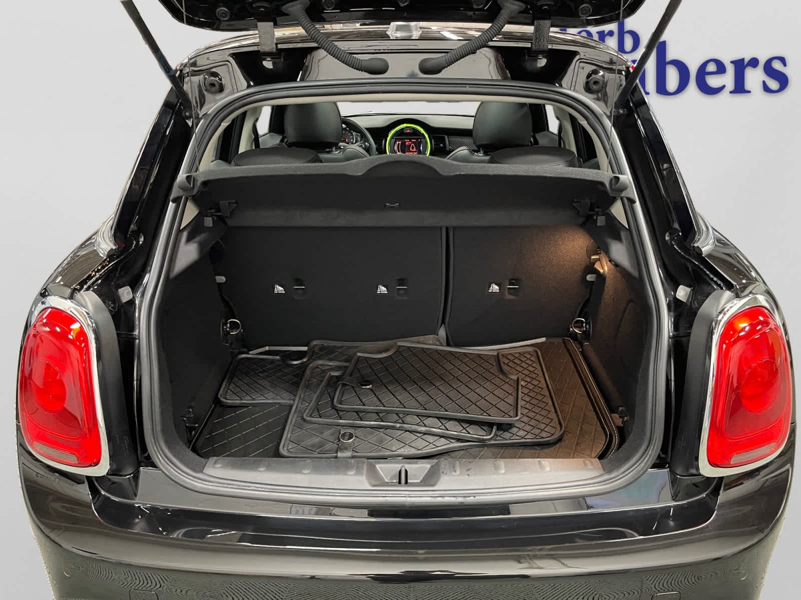 used 2018 MINI Hardtop 4 Door car, priced at $16,497