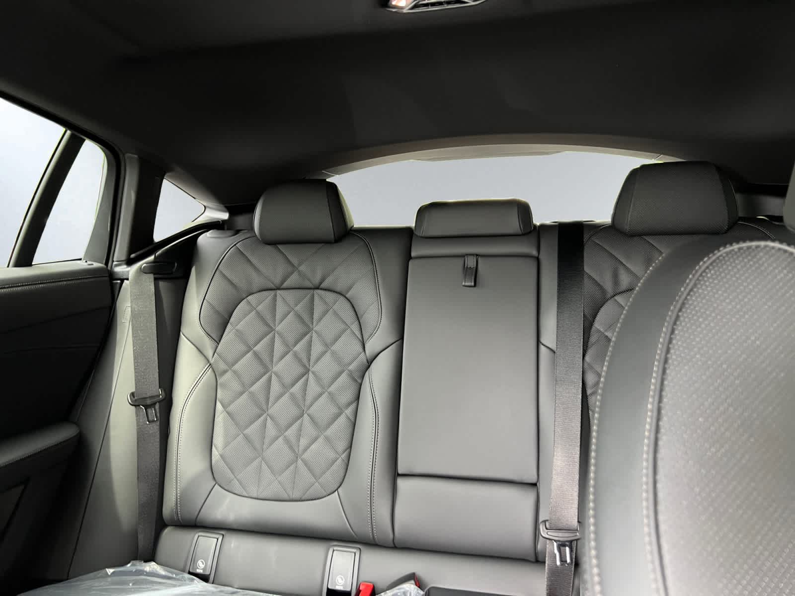 new 2027 BMW X6 car, priced at $80,800