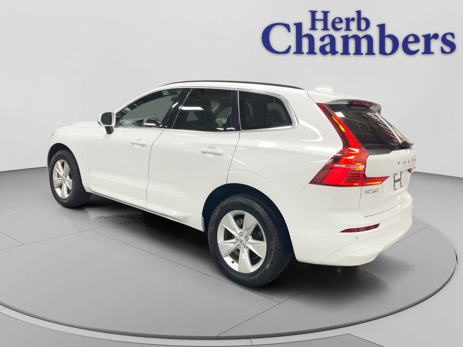 used 2022 Volvo XC60 car, priced at $27,497