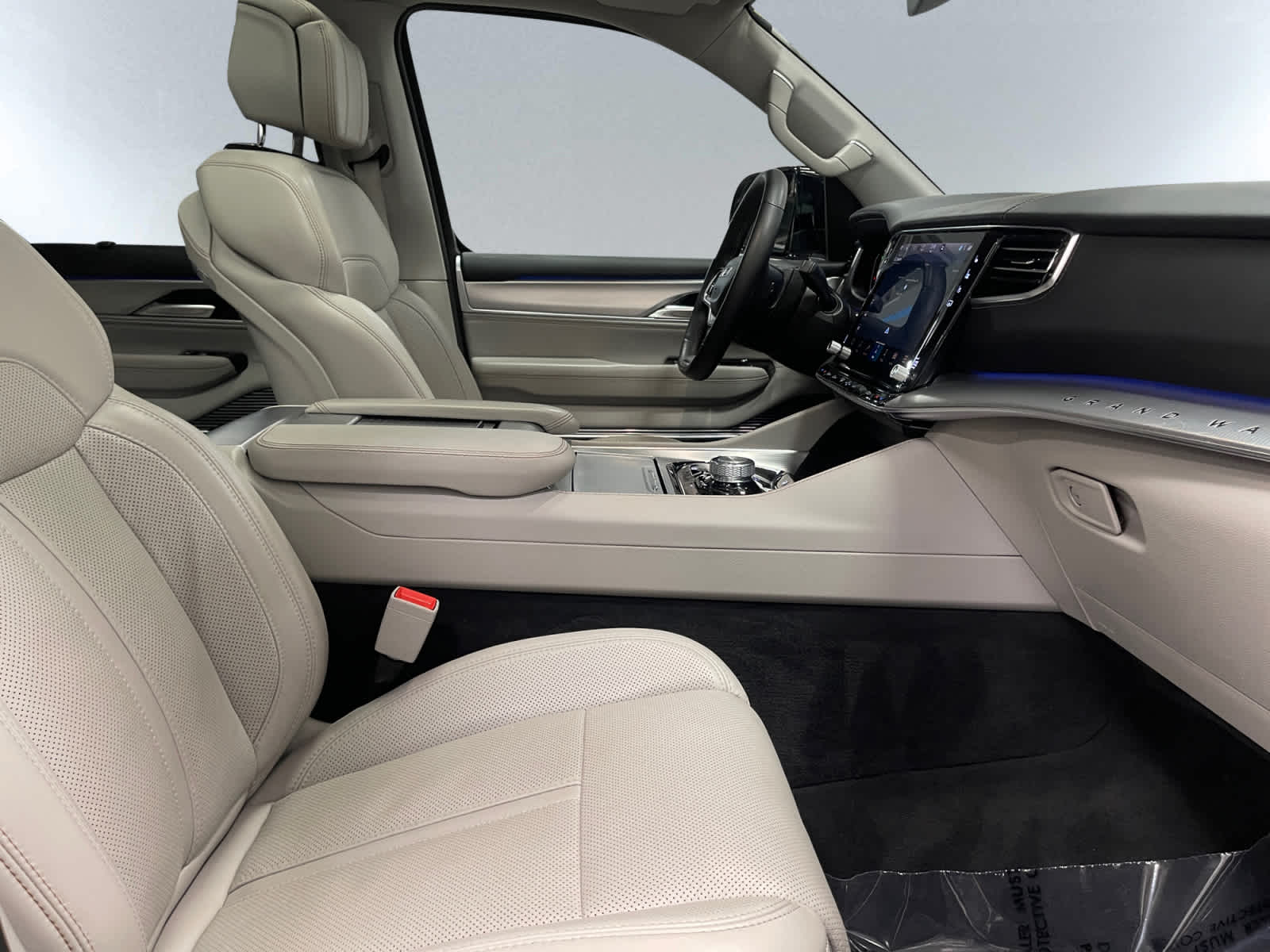 used 2023 Jeep Grand Wagoneer L car, priced at $47,497