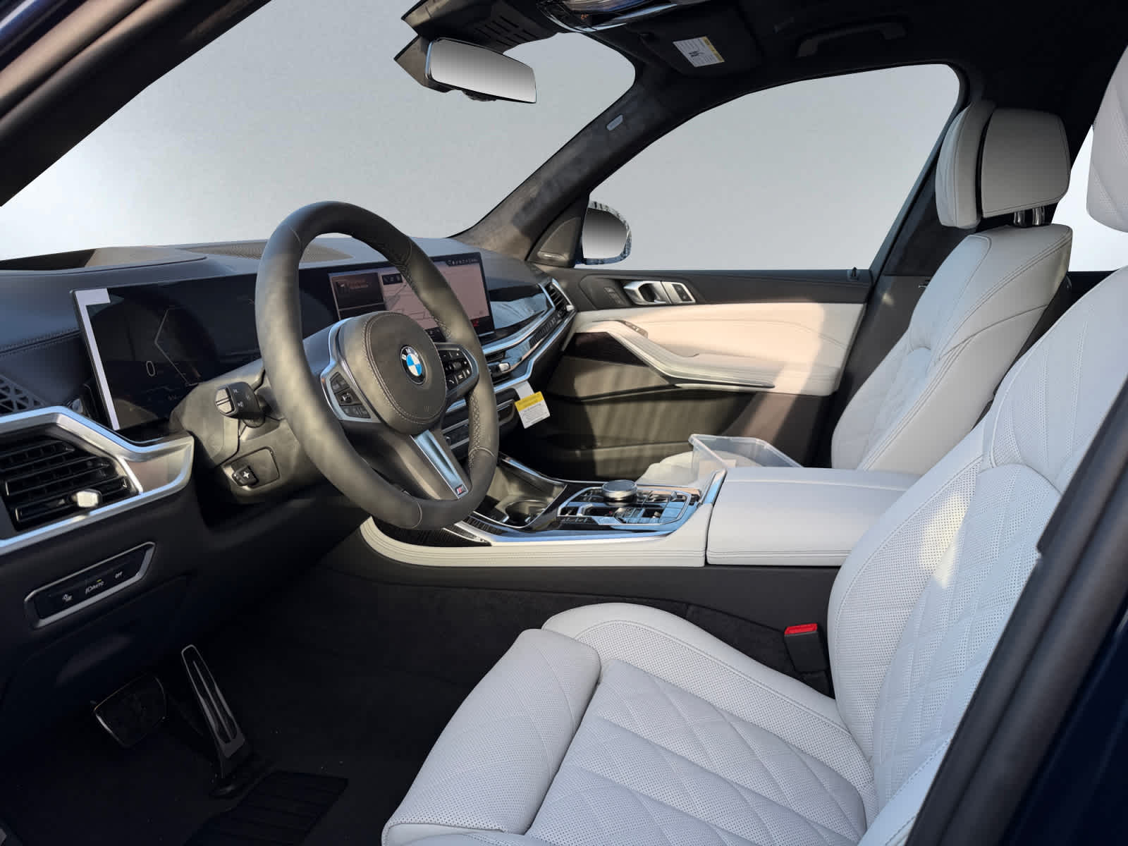 new 2026 BMW X7 car, priced at $100,530