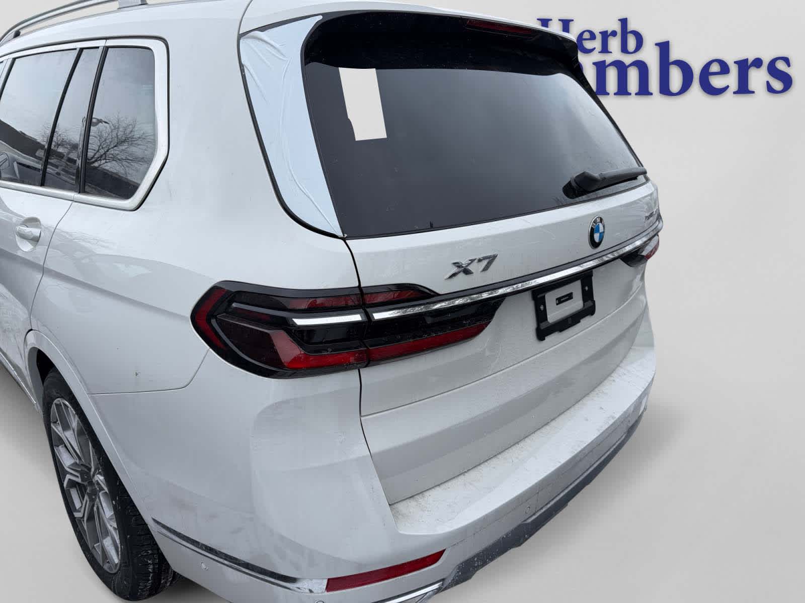 new 2026 BMW X7 car, priced at $95,800