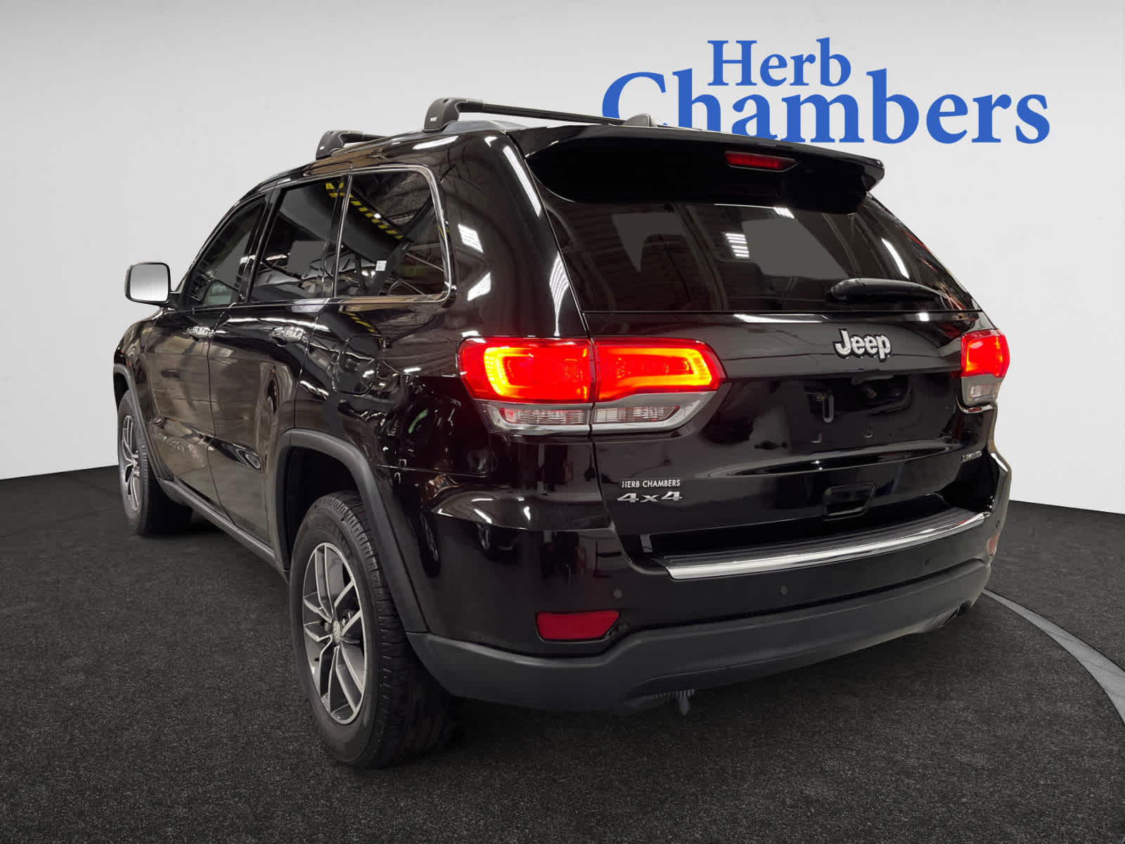 2017 Jeep Grand Cherokee Limited photo 2
