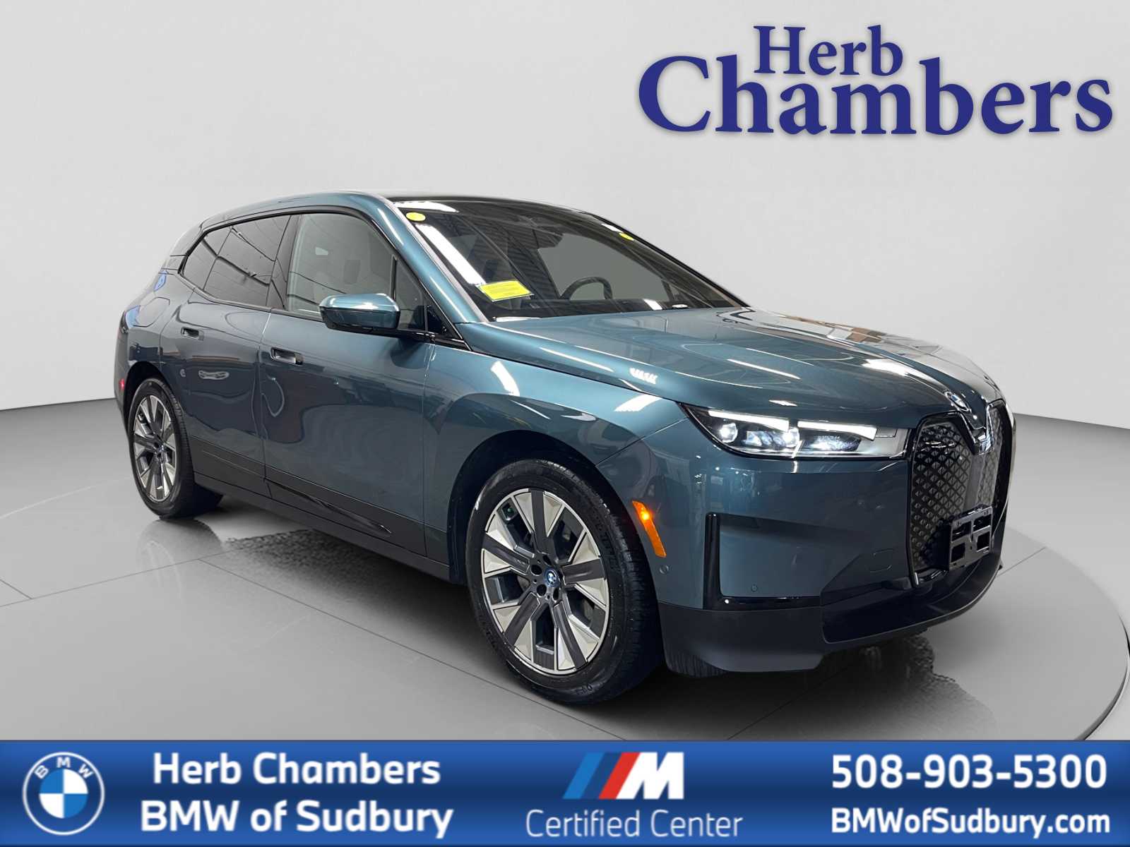 2024 BMW iX xDrive50's photo
