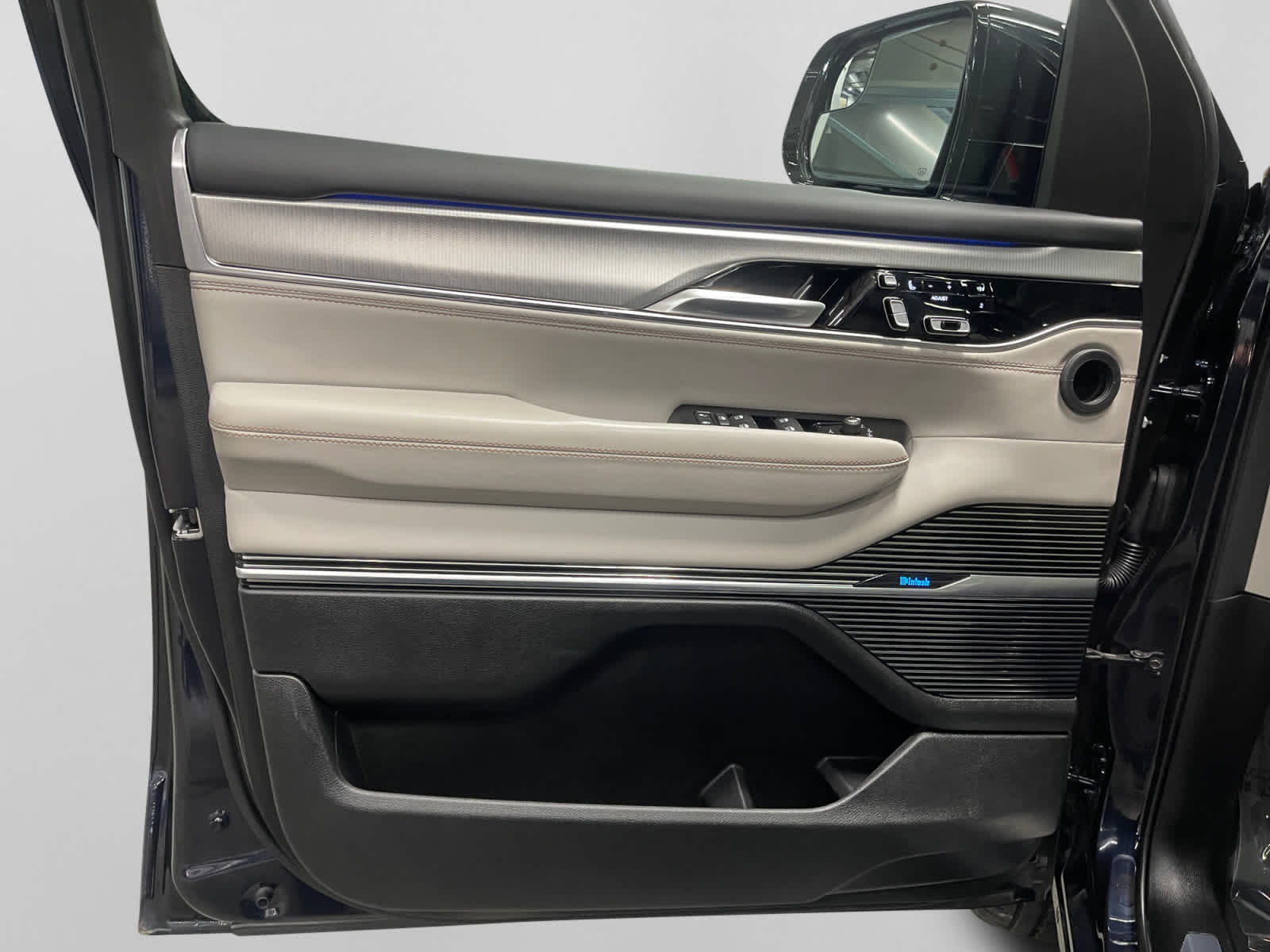 used 2023 Jeep Grand Wagoneer L car, priced at $47,497