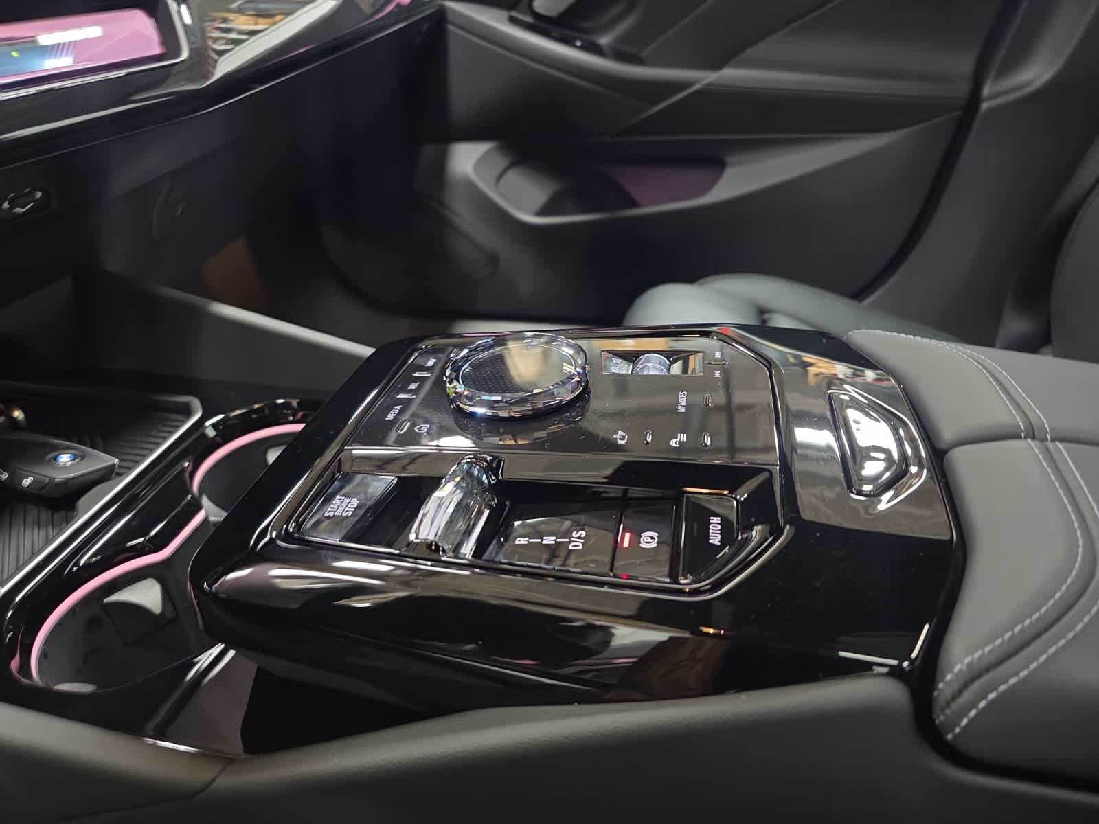 2026 BMW 5 Series 540i - Photo 14