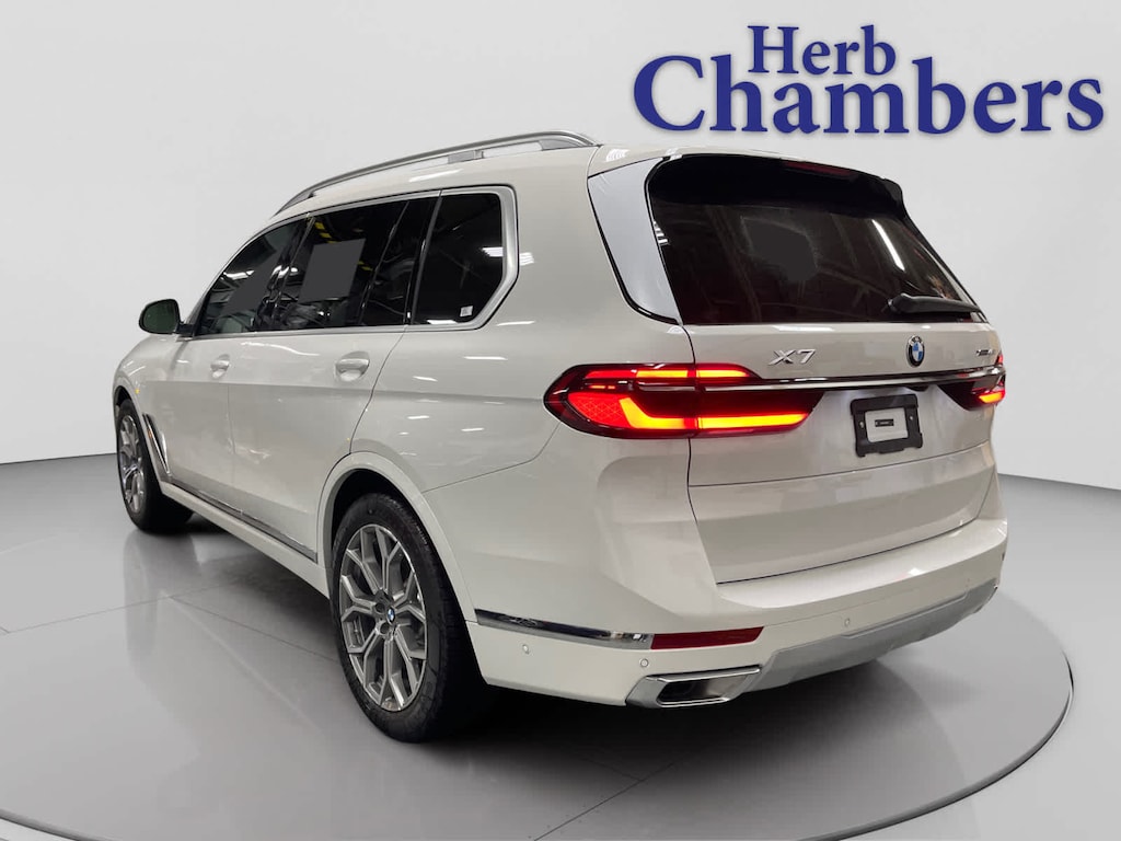New 2026 BMW X7 xDrive40i SUV