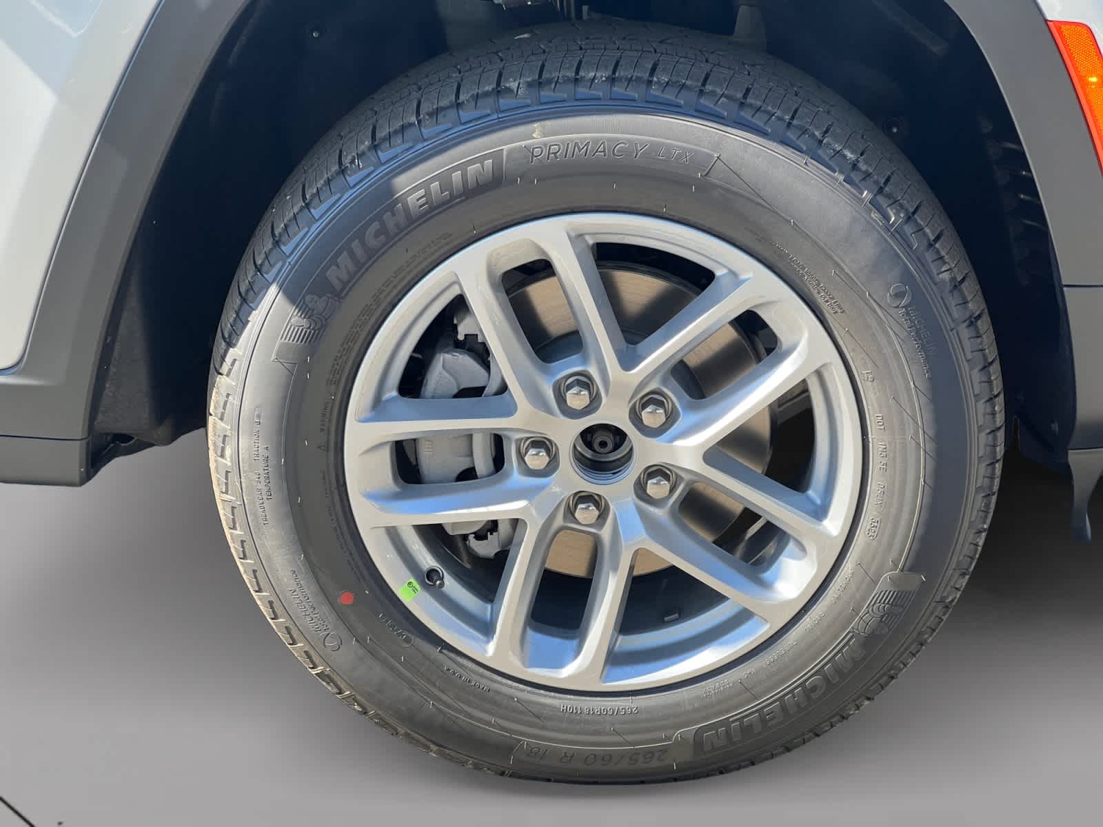 new 2025 Jeep Grand Cherokee car, priced at $38,775