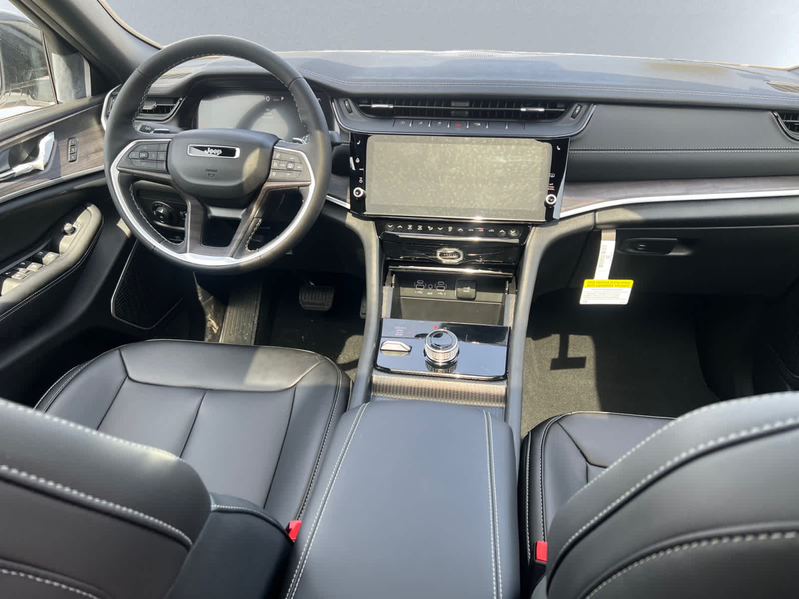 new 2026 Jeep Grand Cherokee car, priced at $50,155