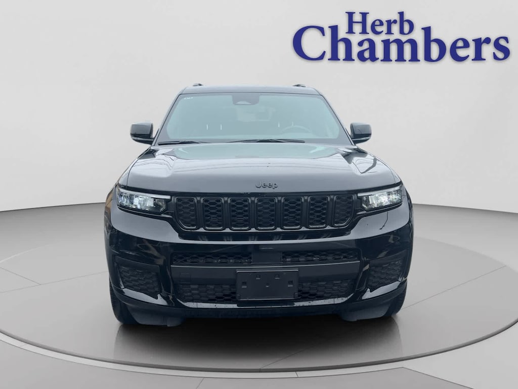 Used 2023 Jeep Grand Cherokee Altitude SUV