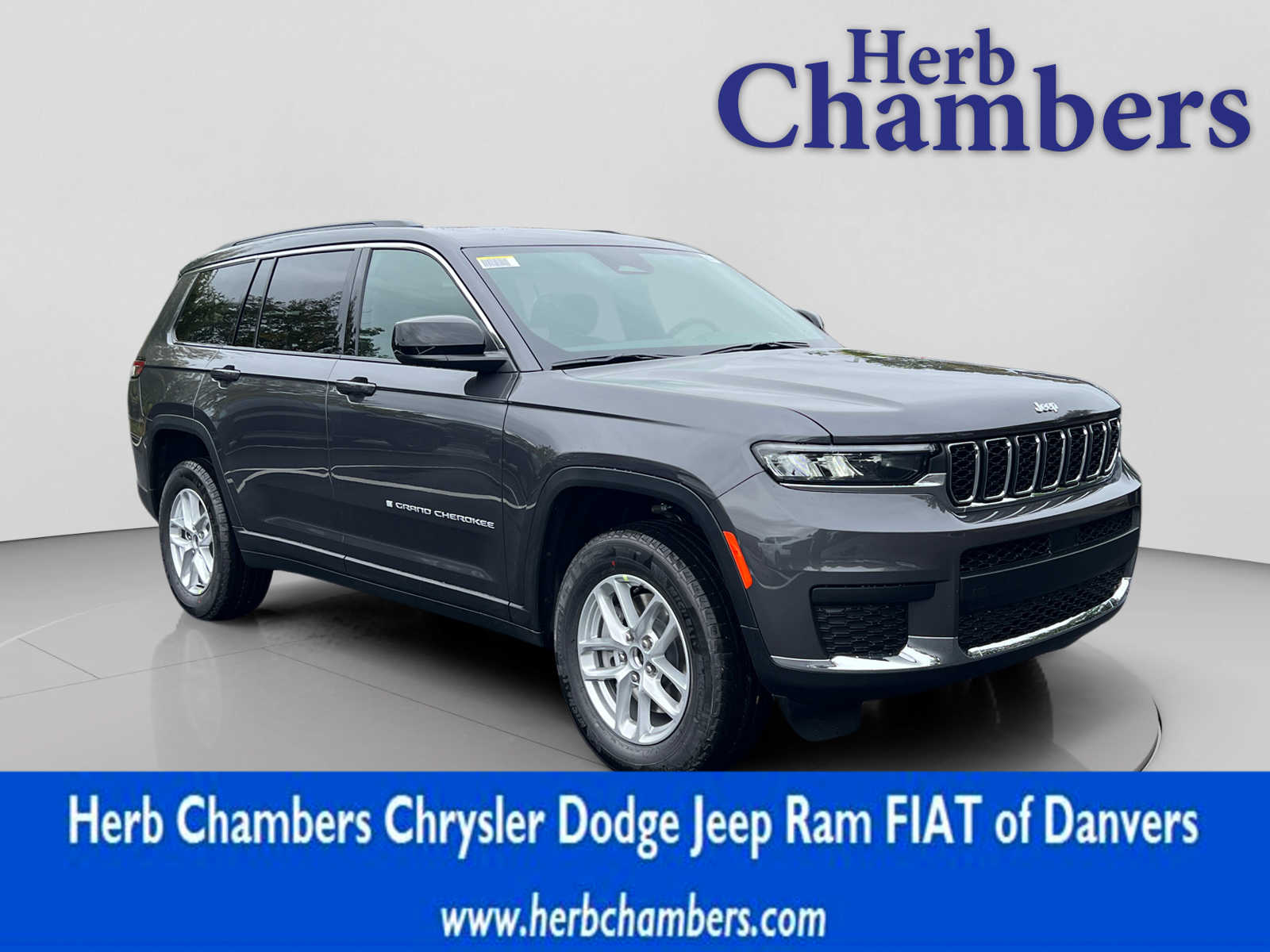 2025 Jeep Grand Cherokee L Laredo's photo