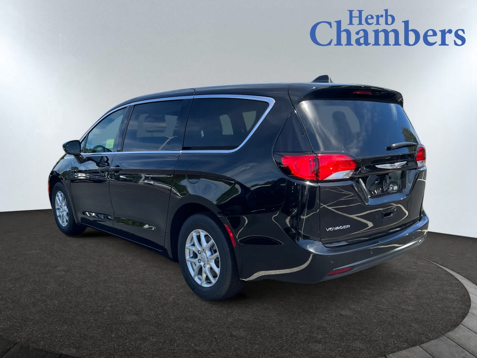 2026 Chrysler Voyager LX photo 3